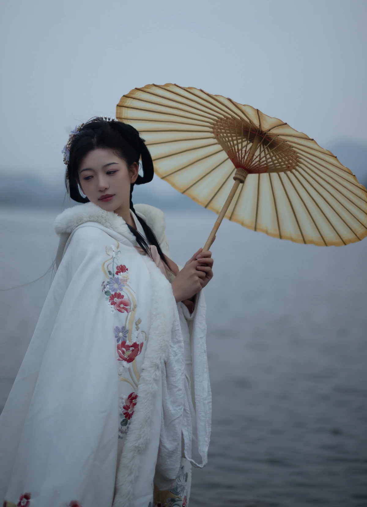 [艺图语] 2023.01.15 Vol.2919 寒衣 一口蛋糕#[27P]-5