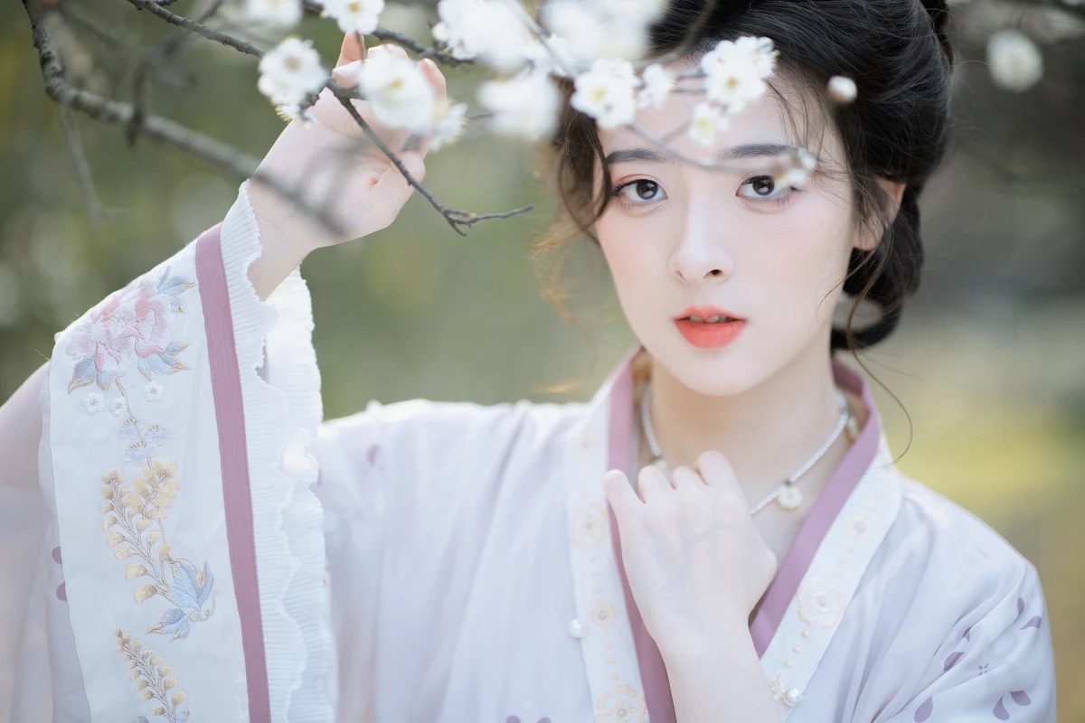 [艺图语] 2023.03.08 Vol.3022 初春探梅 明姝菜菜#[46P]-4