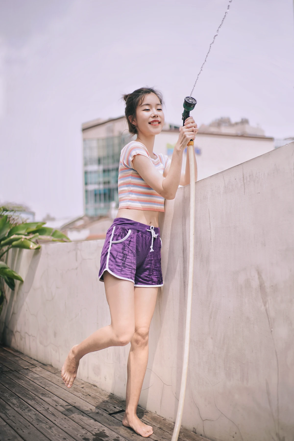 [艺图语] 2023.01.05 Vol.2843 – 天台的水枪少女 圈圈#[25P]-9