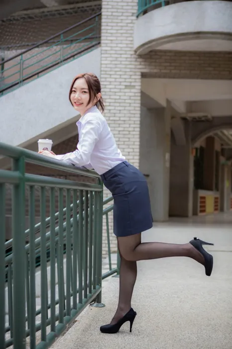 [爱美足] NO.164 林华 OL制服 高跟美腿外 街拍#[42P]-1