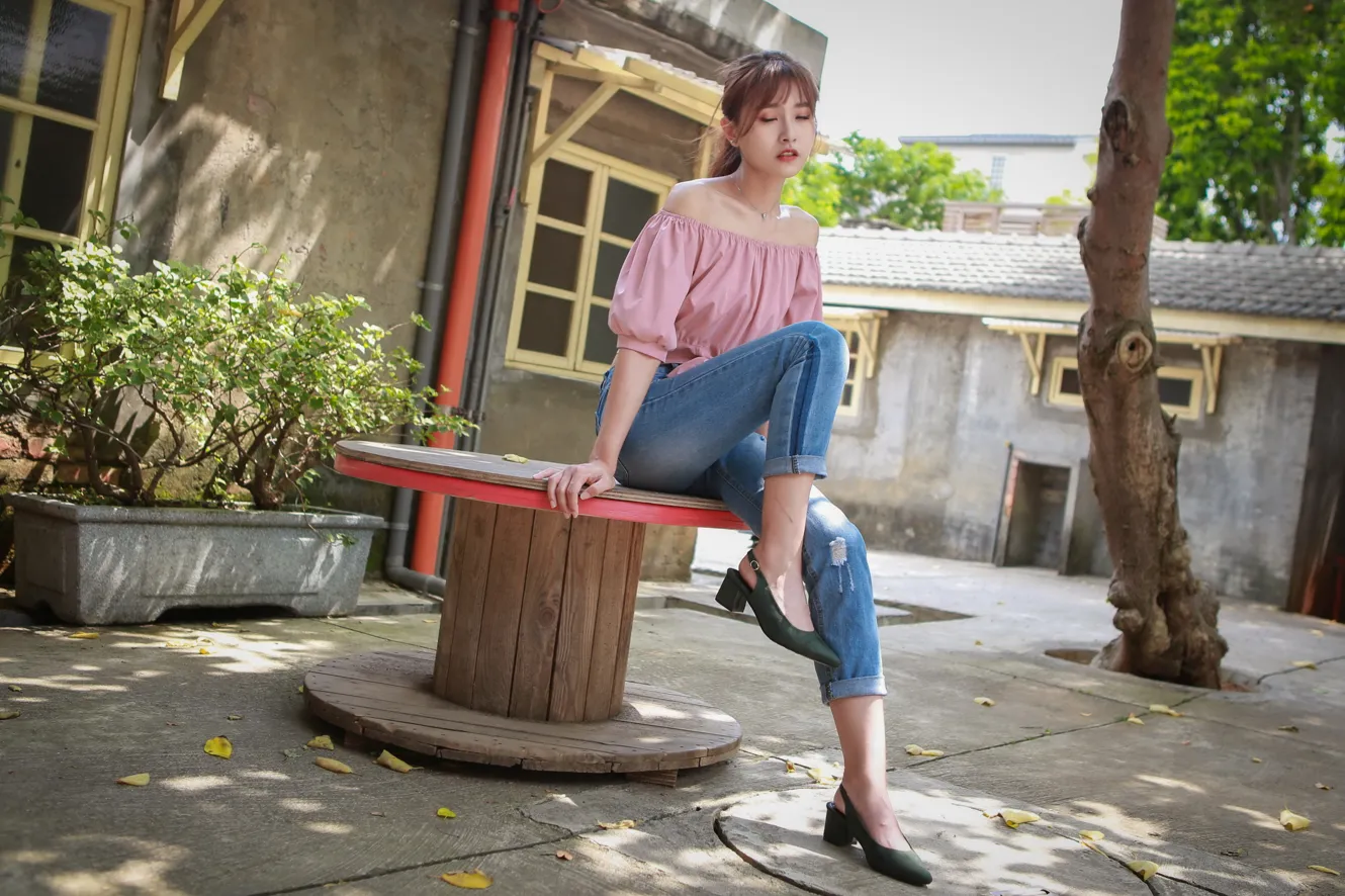 [爱美足] NO.103 郭思敏 唯美牛仔裤高跟 街拍#[48P]-9