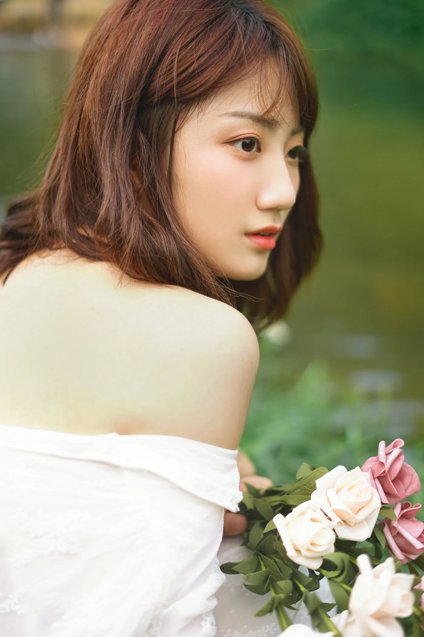 [艺图语] 2022.12.01 Vol.2572 – 河边戏水 杨心颖#[22P]-5