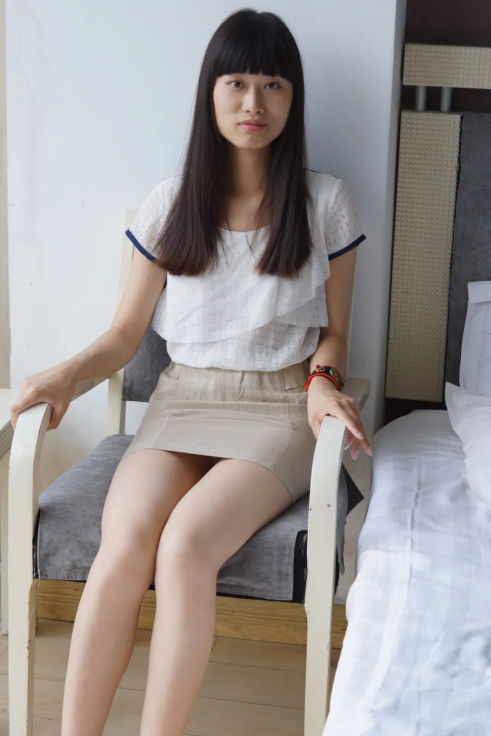 [爱美足] NO.030 一步裙对于她来说是一种受罪，但39的脚型确实亮点 街拍#[74P]-2