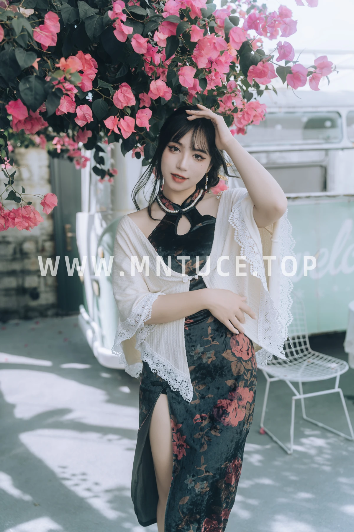 [艺图语] 2023.01.06 Vol.2847 – 国色天香 贰加六#[25P]-1