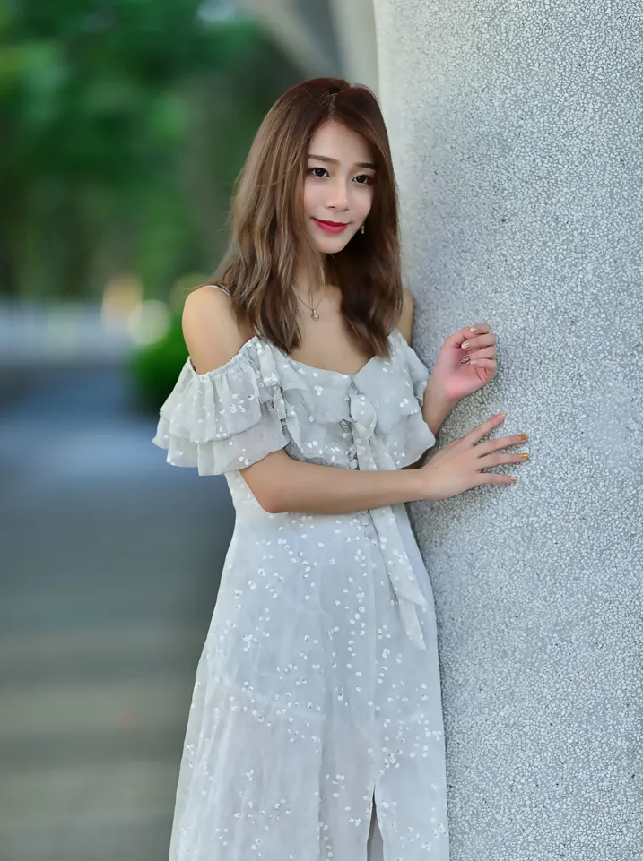 [爱美足] NO.200 vivi曹媛媛 吊带高衩长裙高跟美腿 街拍#[105P]-1