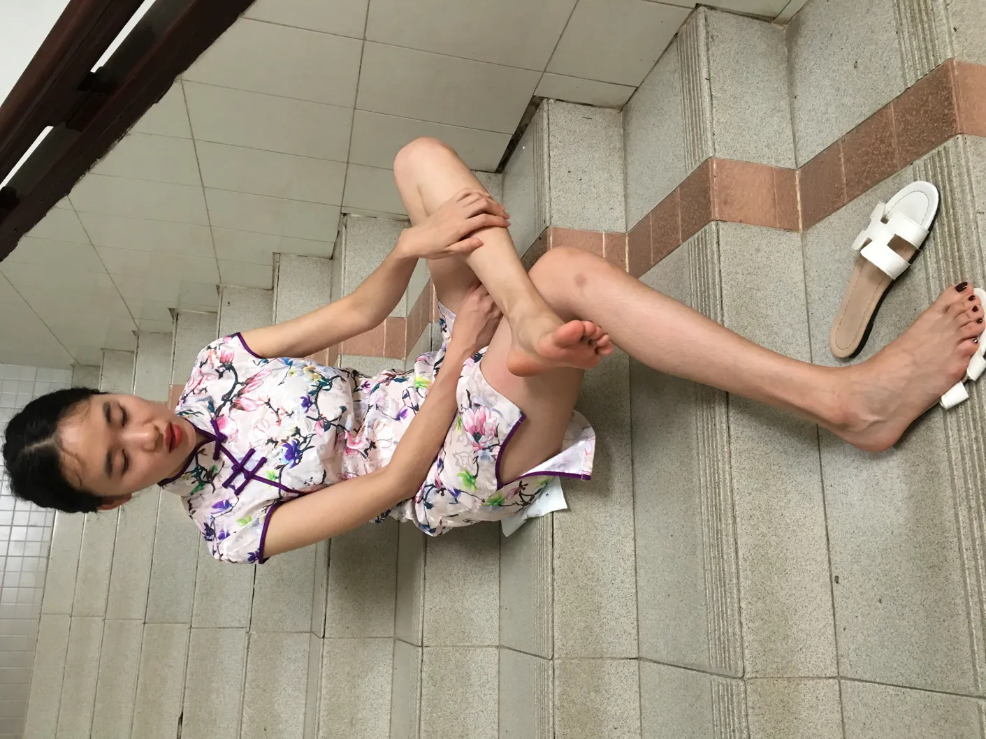 [爱美足] NO.021 男科医生小石的超嫩美足长腿网球场写真 街拍#[80P]-9