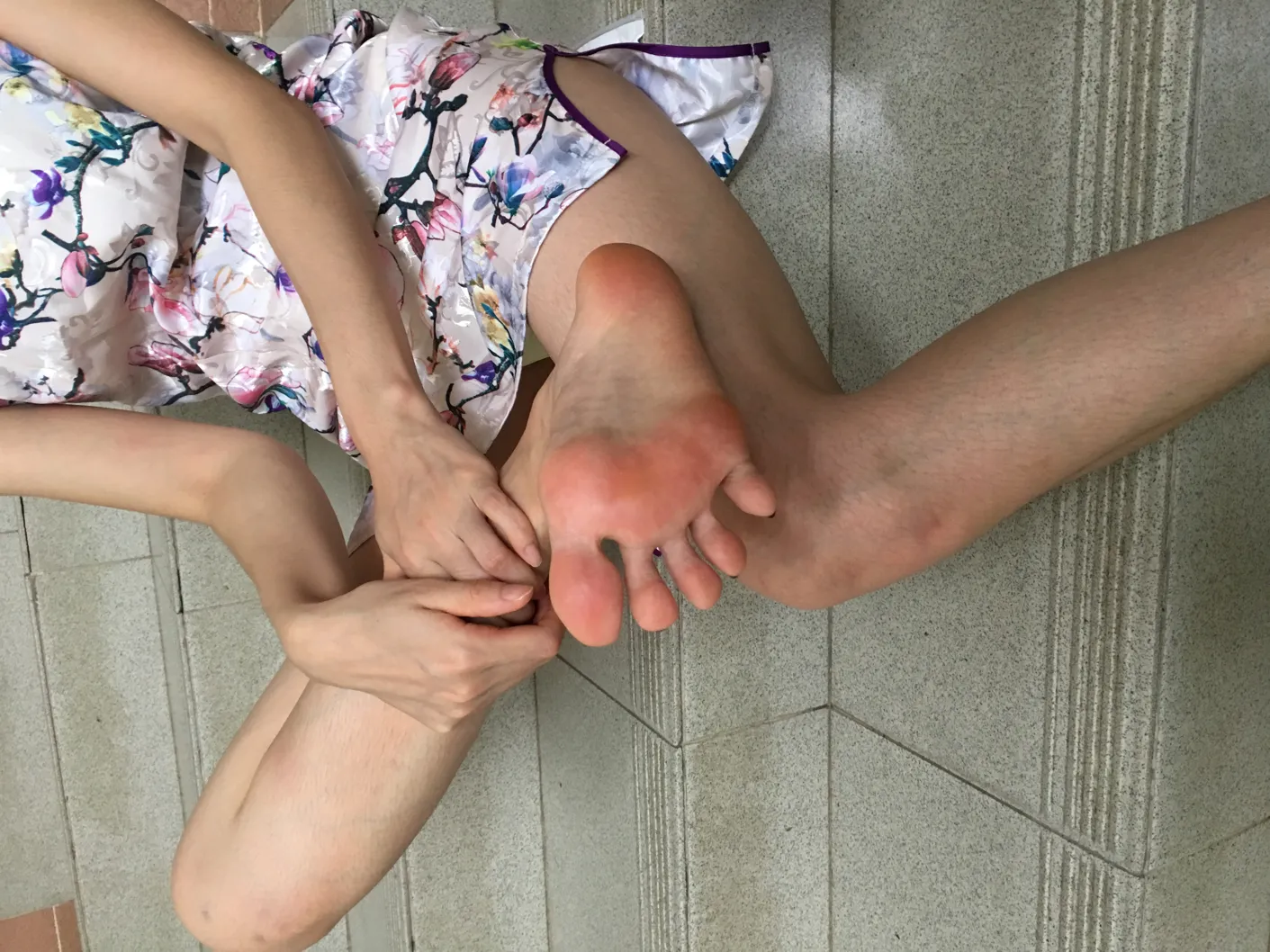 [爱美足] NO.021 男科医生小石的超嫩美足长腿网球场写真 街拍#[80P]-8