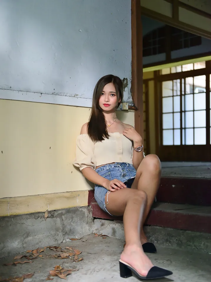 [爱美足] NO.203 许筱真 牛仔短裙高跟美腿 街拍#[73P]-5