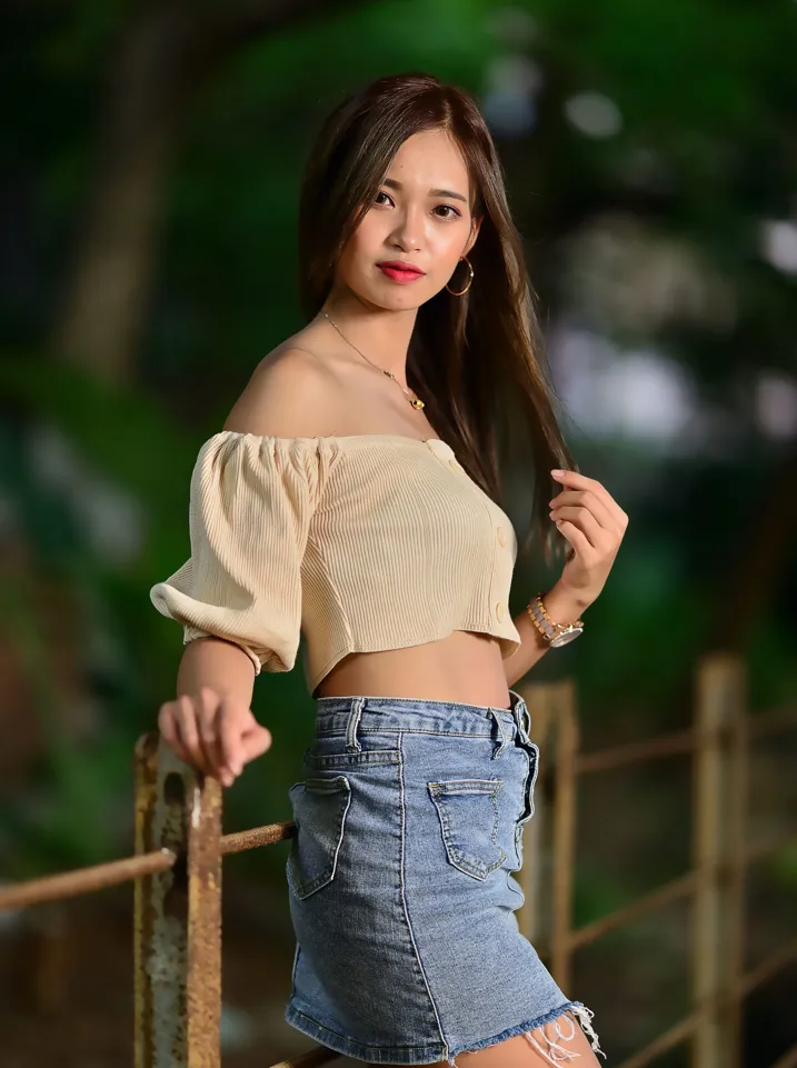 [爱美足] NO.203 许筱真 牛仔短裙高跟美腿 街拍#[73P]-1