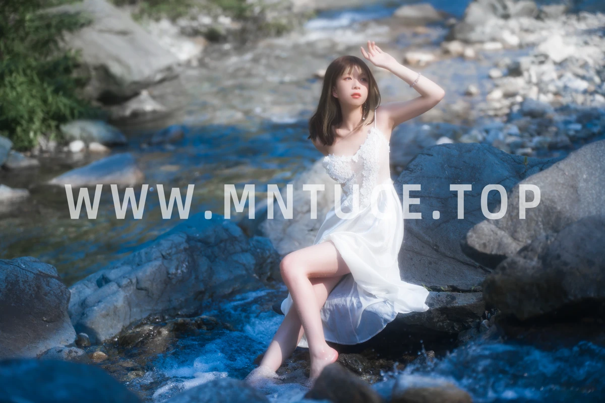[艺图语] 2023.03.10 Vol.3041 静花照水 清青琴玖#[38P]-10