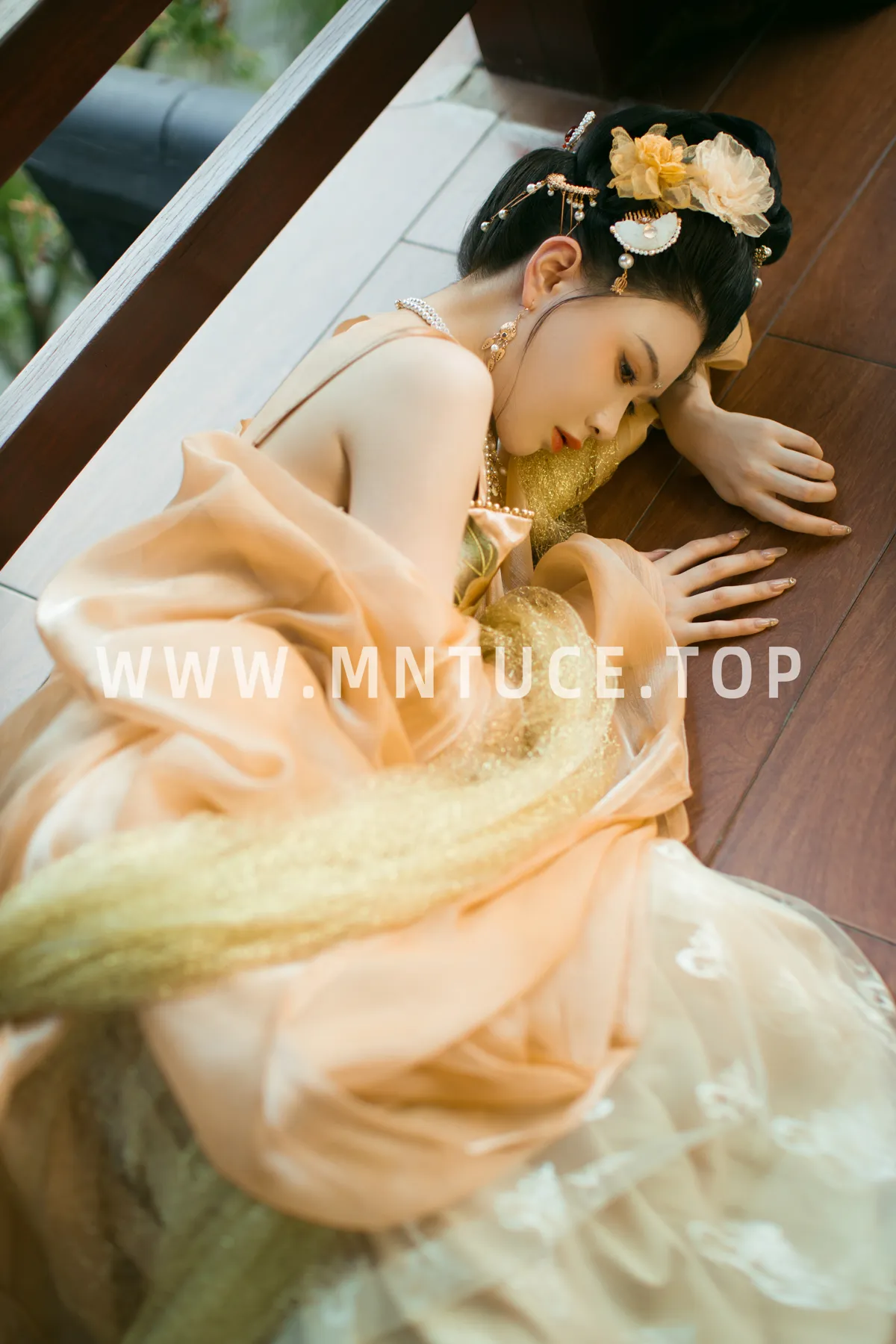 [艺图语] 2022.12.13 Vol.2667 – 露华浓 雪糕#[28P]-4
