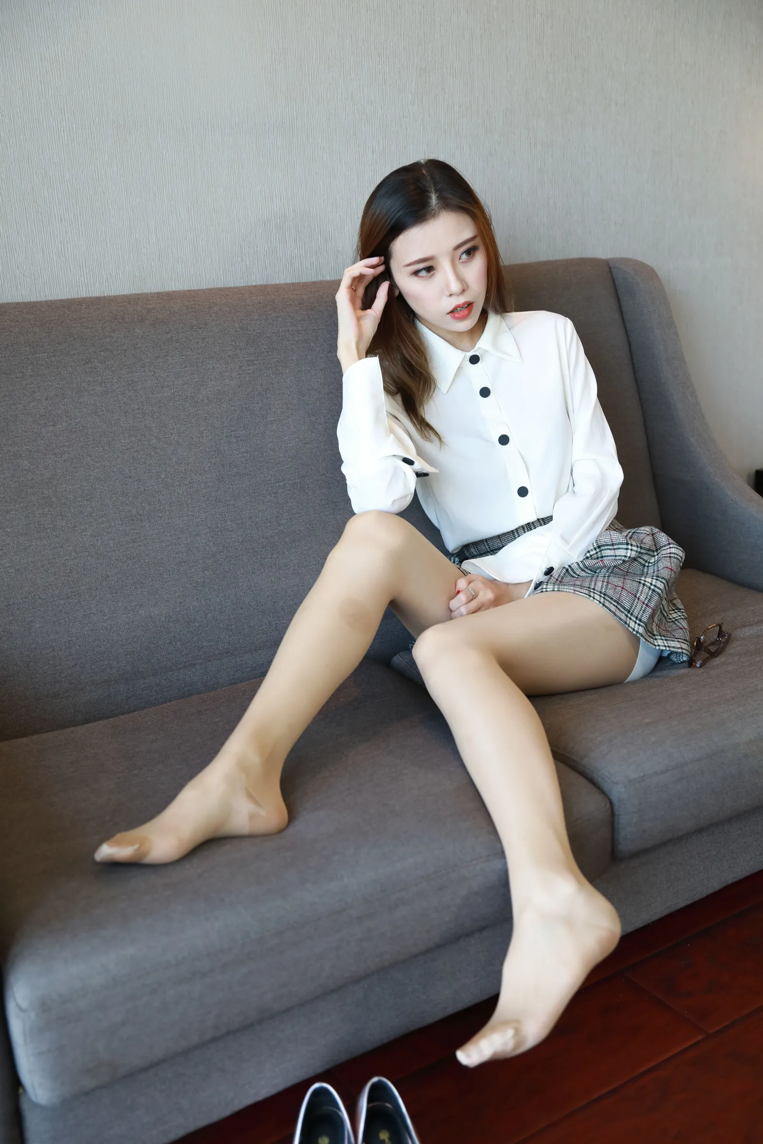 [爱美足] NO.119 酒店超短裙肉丝 街拍#[78P]-1
