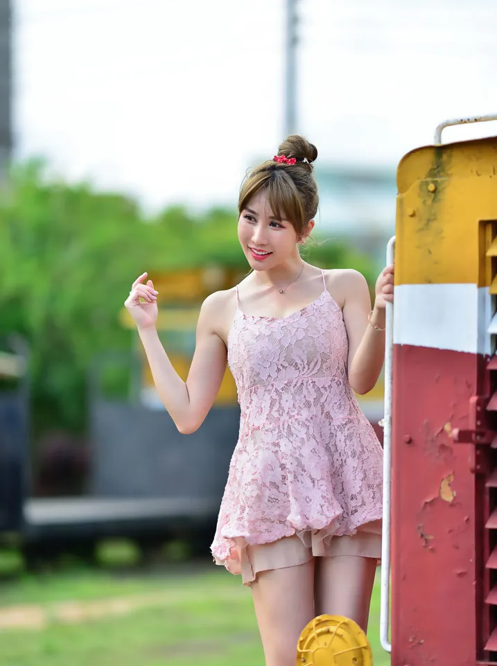 [爱美足] NO.201 陈薇羽 吊带连衣裙凉高美腿 街拍#[105P]-8