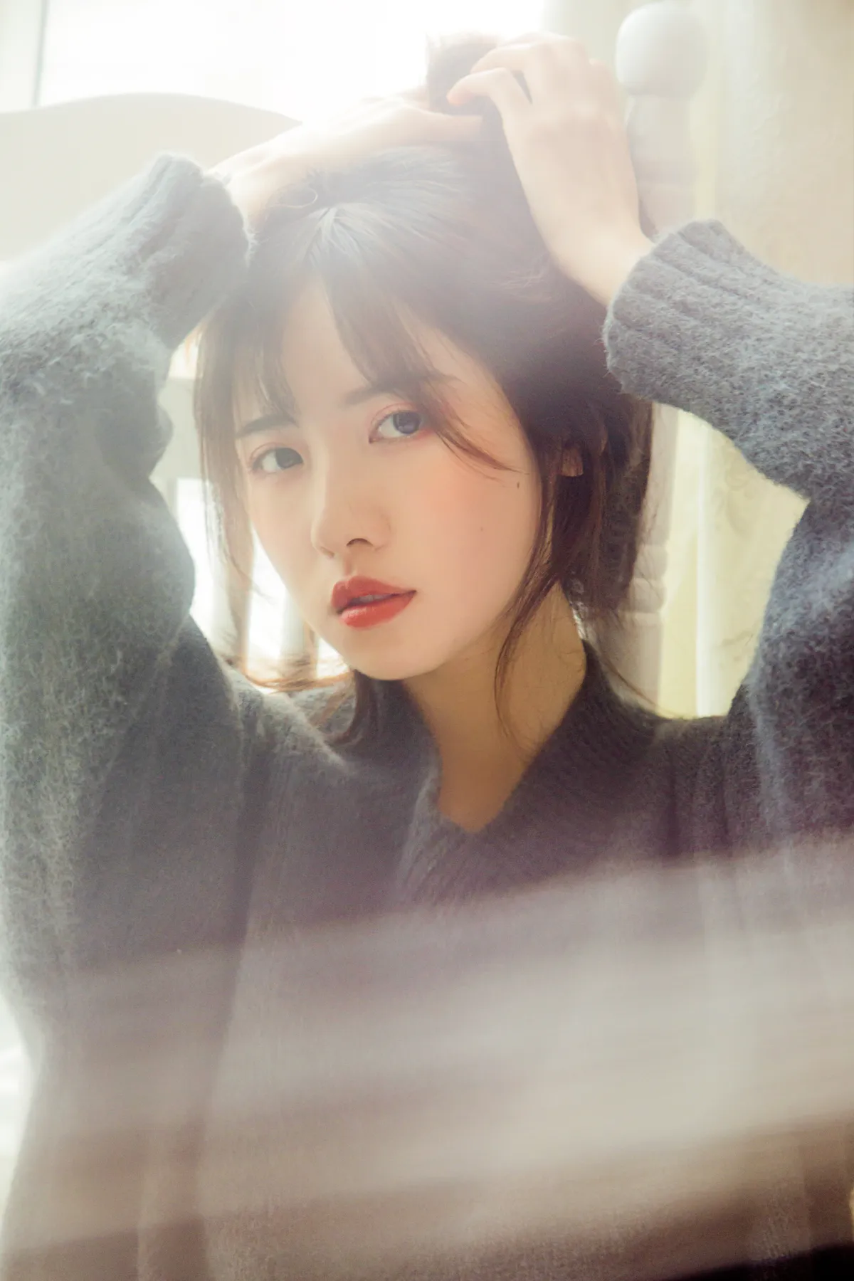 [艺图语] 2022.12.14 Vol.2677 – 空白格 梨涡允允#[23P]-4