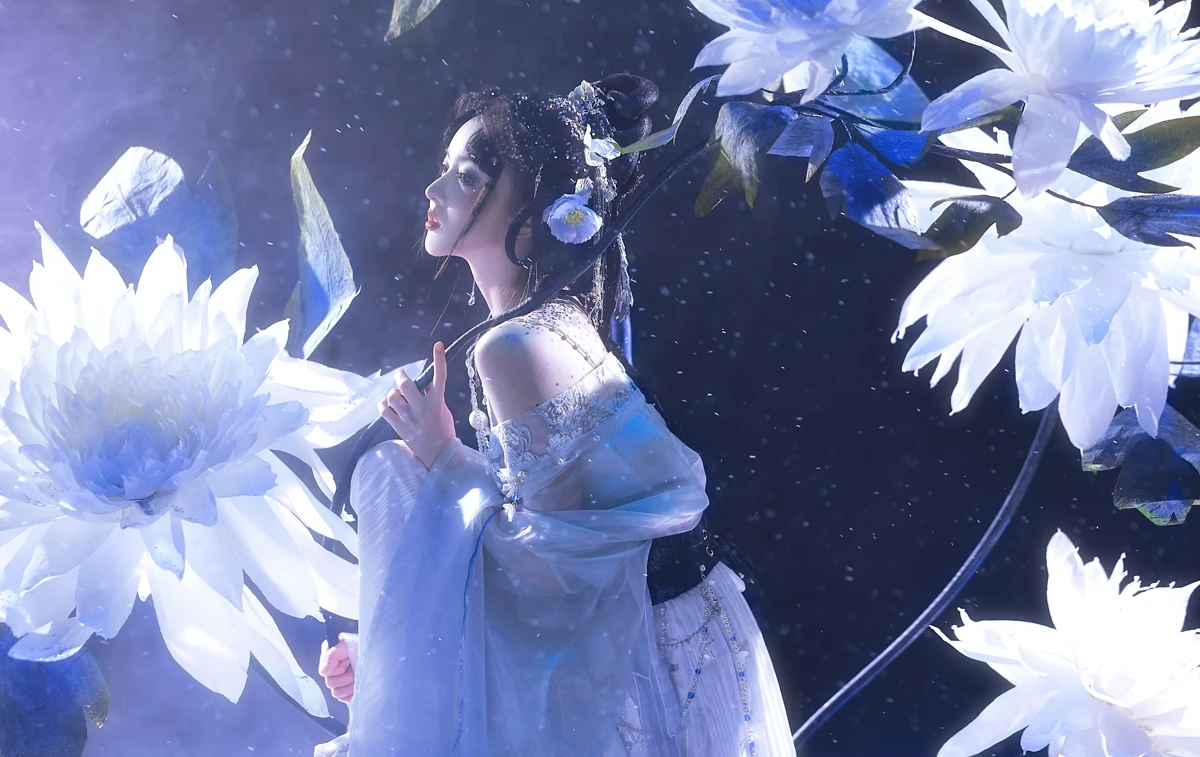 [艺图语] 2023.01.31 Vol.2938 月影 天晴后的樱花花#[22P]-6