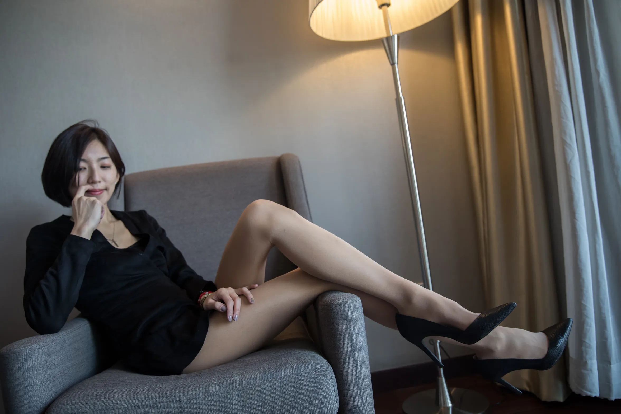 [爱美足] NO.120 酒店骨感美女肉丝高跟 街拍#[88P]-8