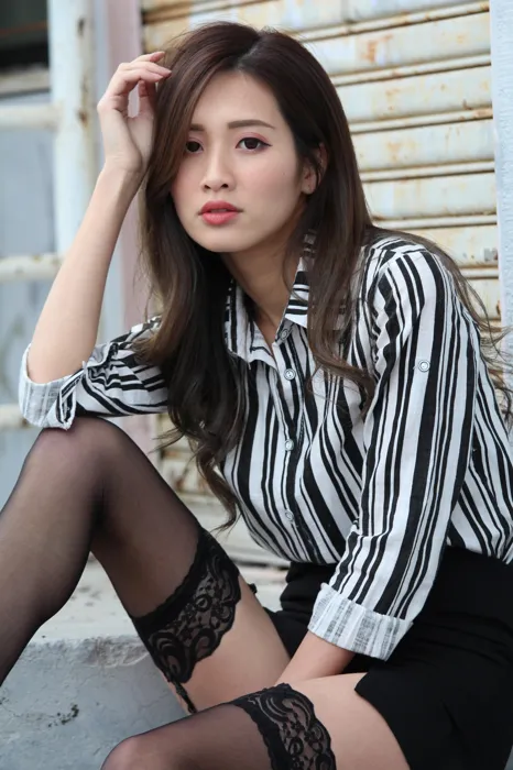 [爱美足] NO.025 长腿美模 张筱 性感黑丝外拍 街拍#[93P]-8