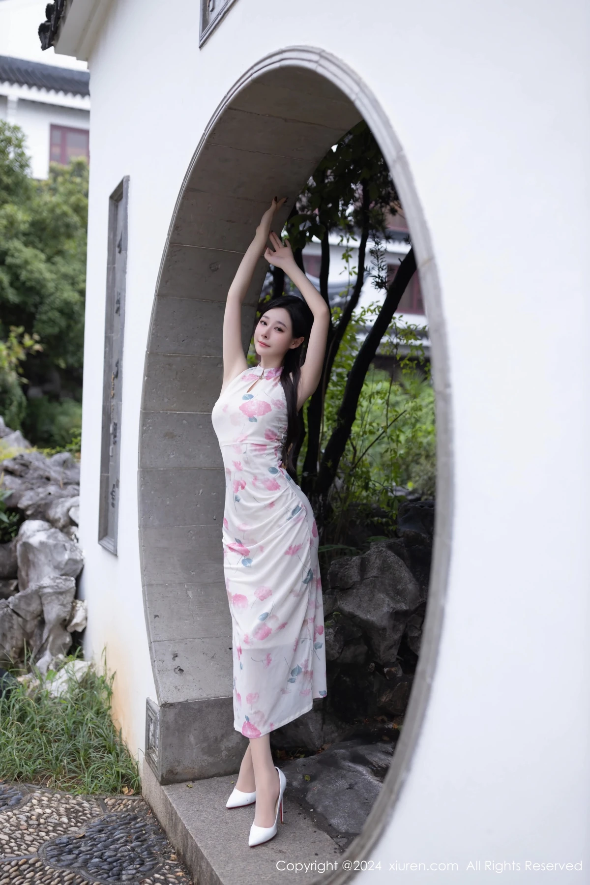 [秀人网] 2024.08.29 No.9087 小逗逗#[80P]-1
