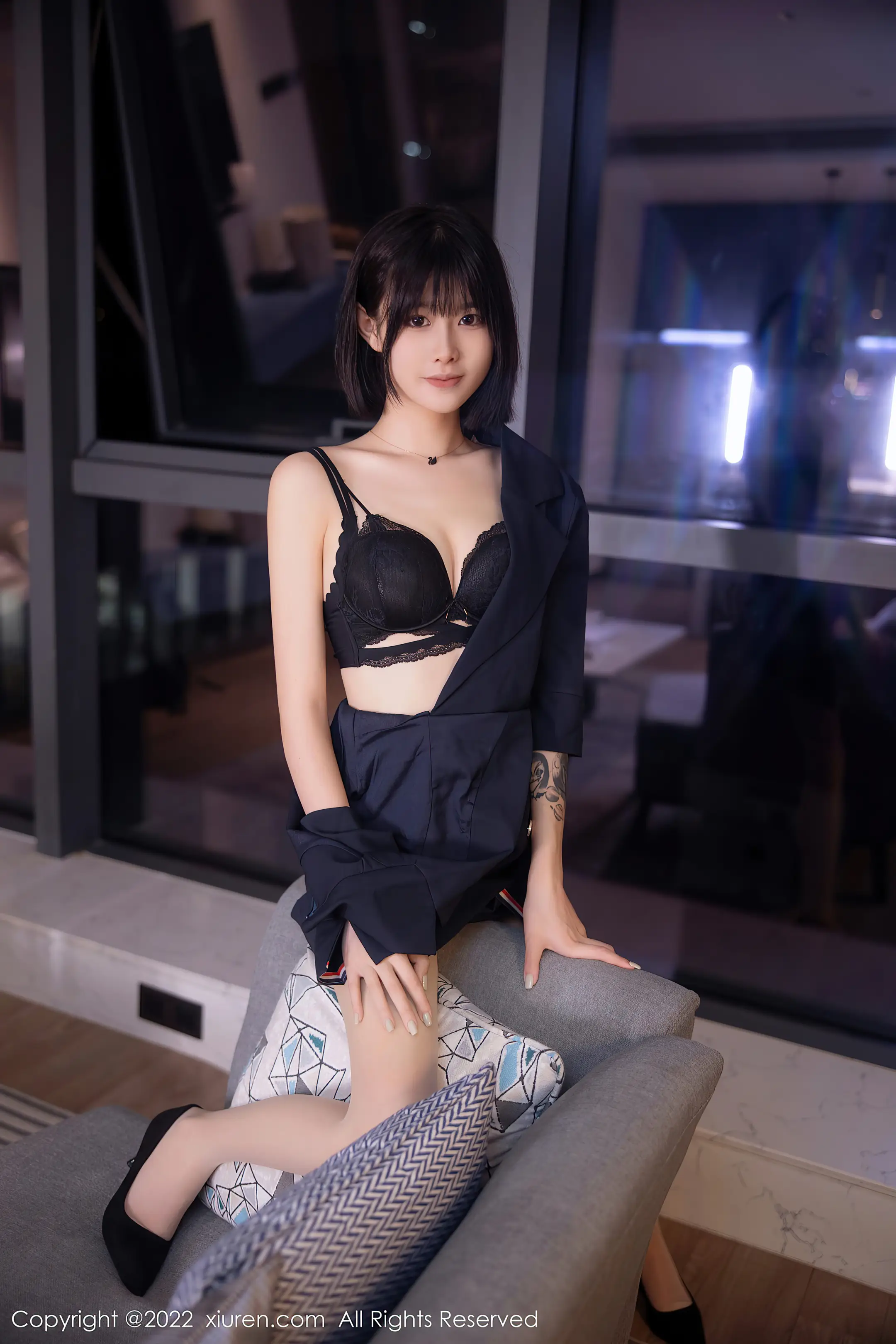 [秀人网] 2022.07.25 – NO.5329 77qiqi#[99P]-1