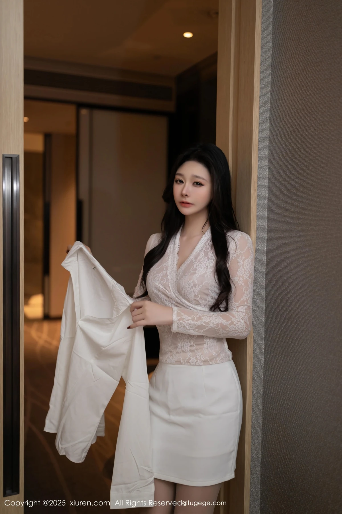 [秀人网] 2025.04.11 No.10143 小逗逗#[81P]-1