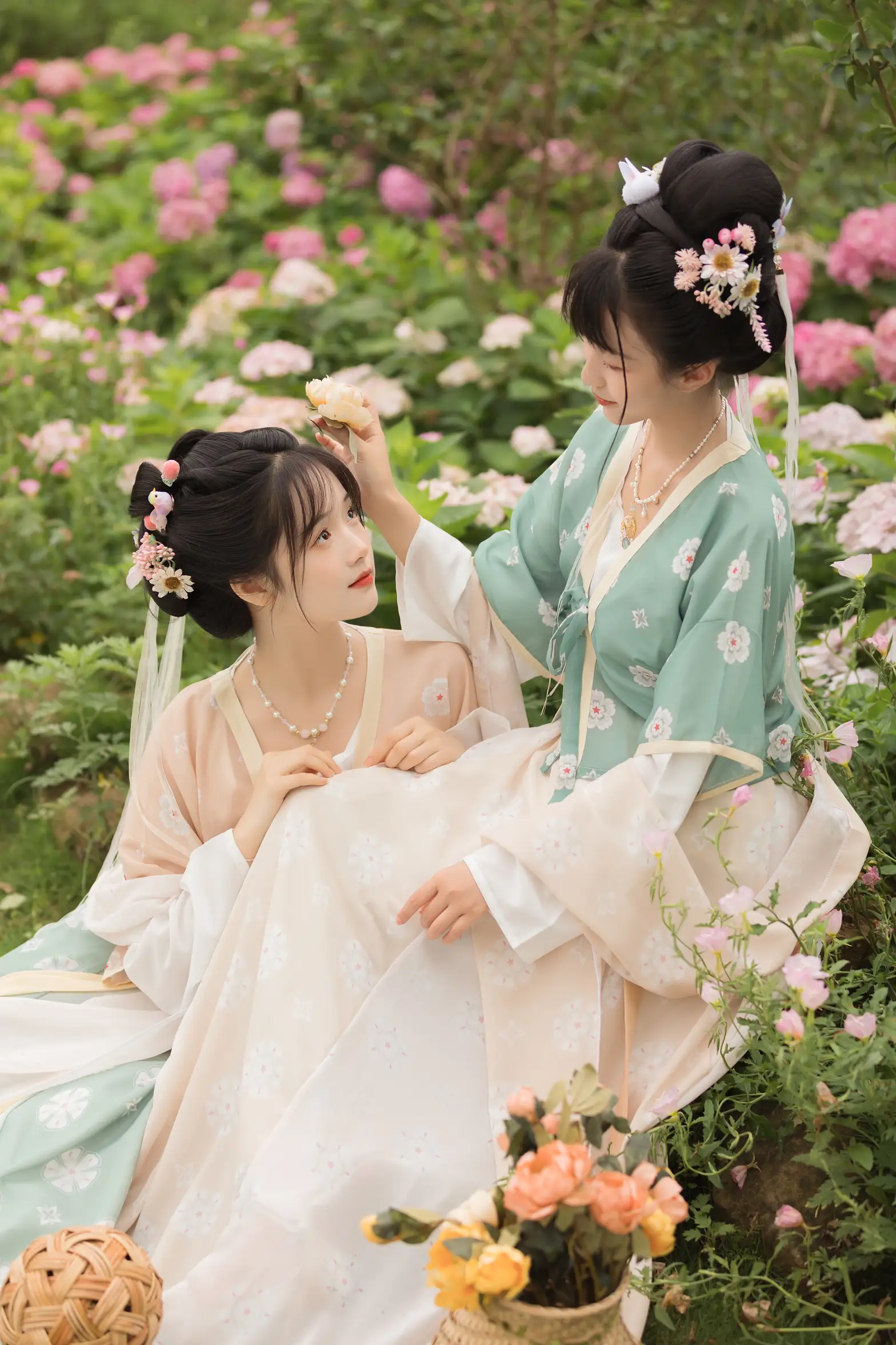 [艺图语] 2021.08.21 Vol.159 – 春日宴 miki小包子#[23P]-2