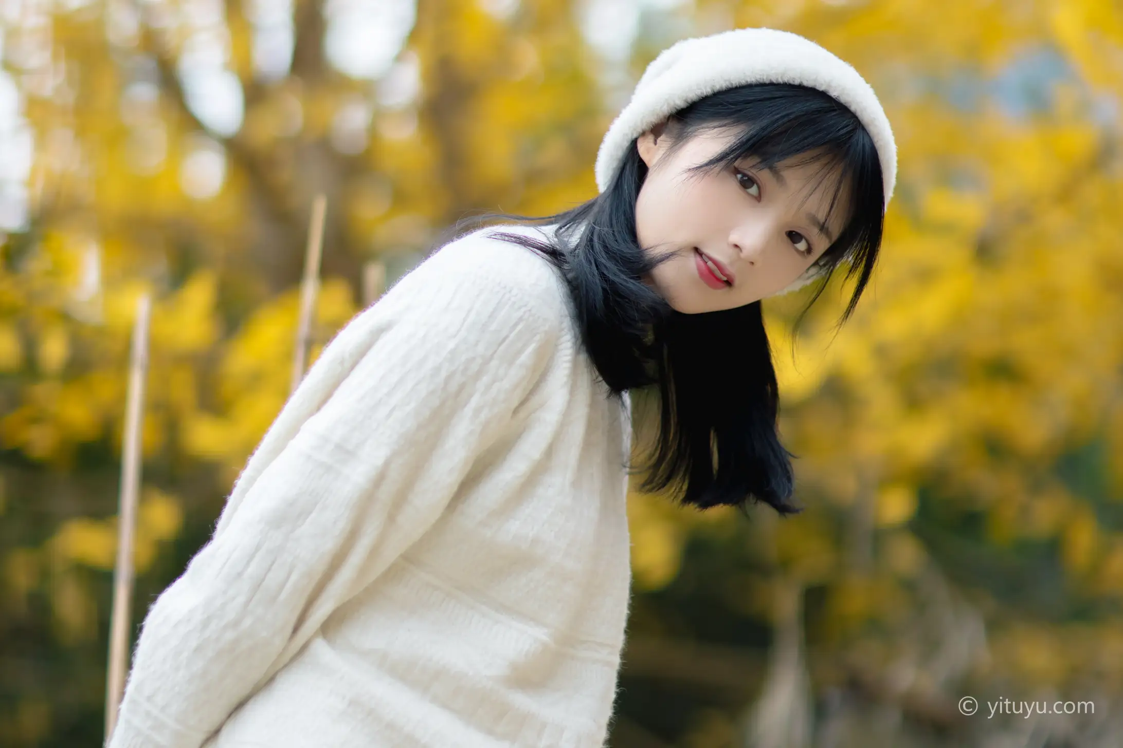 [艺图语] 2021.08.14 Vol.131 – 银杏之恋 雨文#[39P]-5