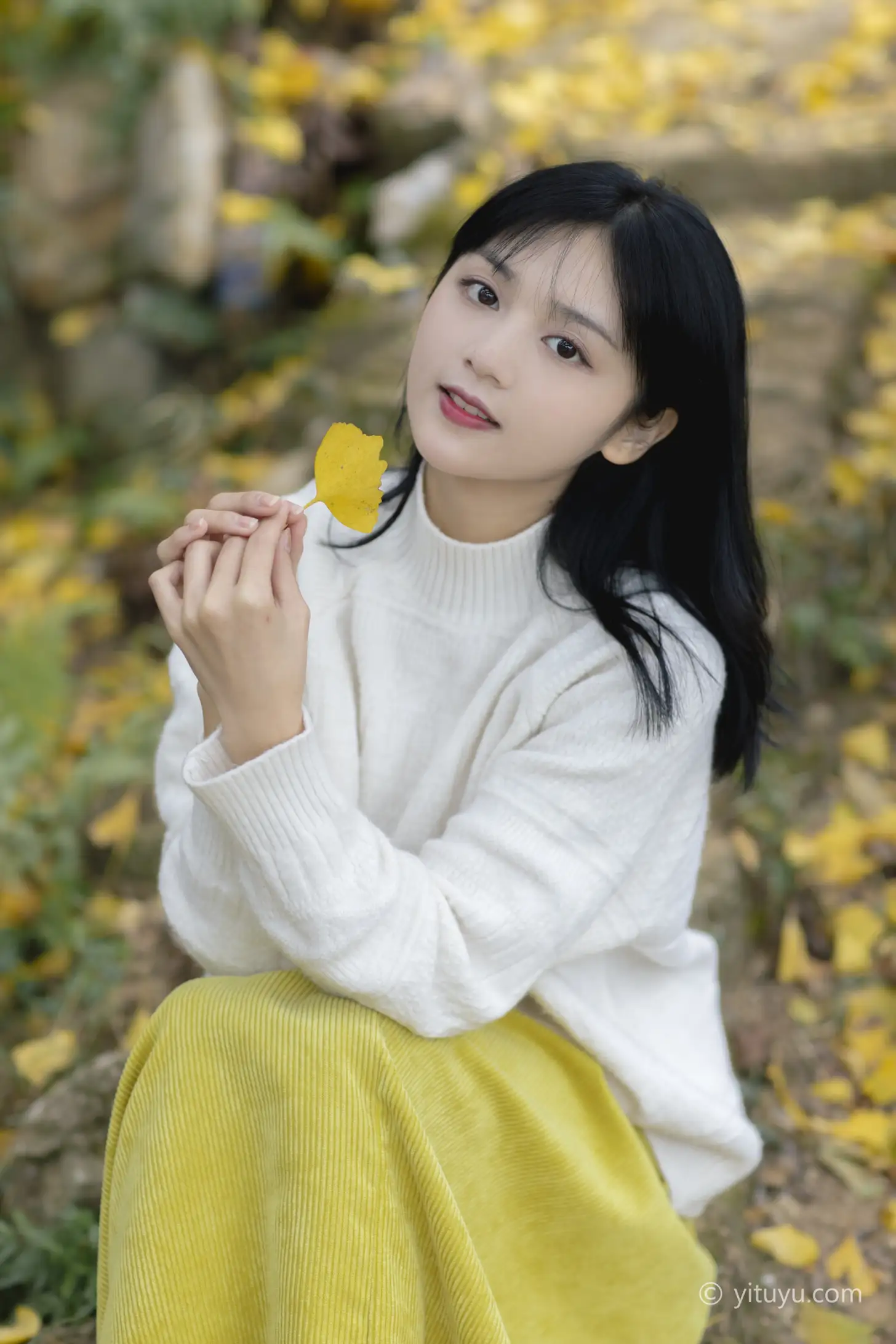[艺图语] 2021.08.14 Vol.131 – 银杏之恋 雨文#[39P]-10