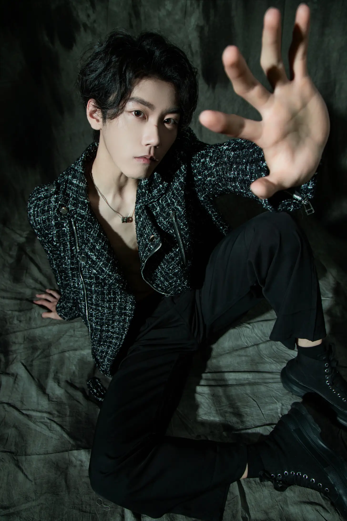 [艺图语] 2022.08.03 Vol.1613 – 光影与男孩 温柔的朱朱#[30P]-3