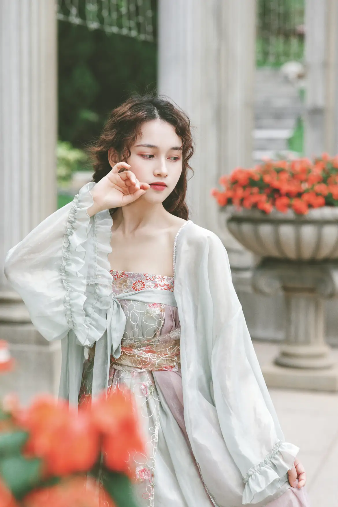 [艺图语] 2022.07.17 Vol.1505 – 温柔可人 六七#[34P]-6