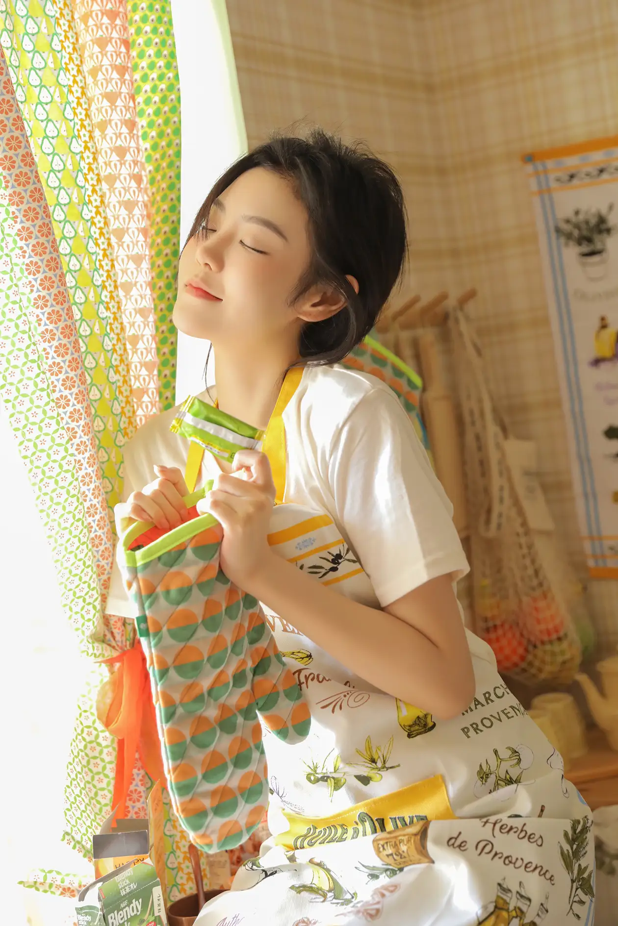 [艺图语] 2022.07.07 Vol.1403 – 橙味小厨娘 苡萱mua#[43P]-4