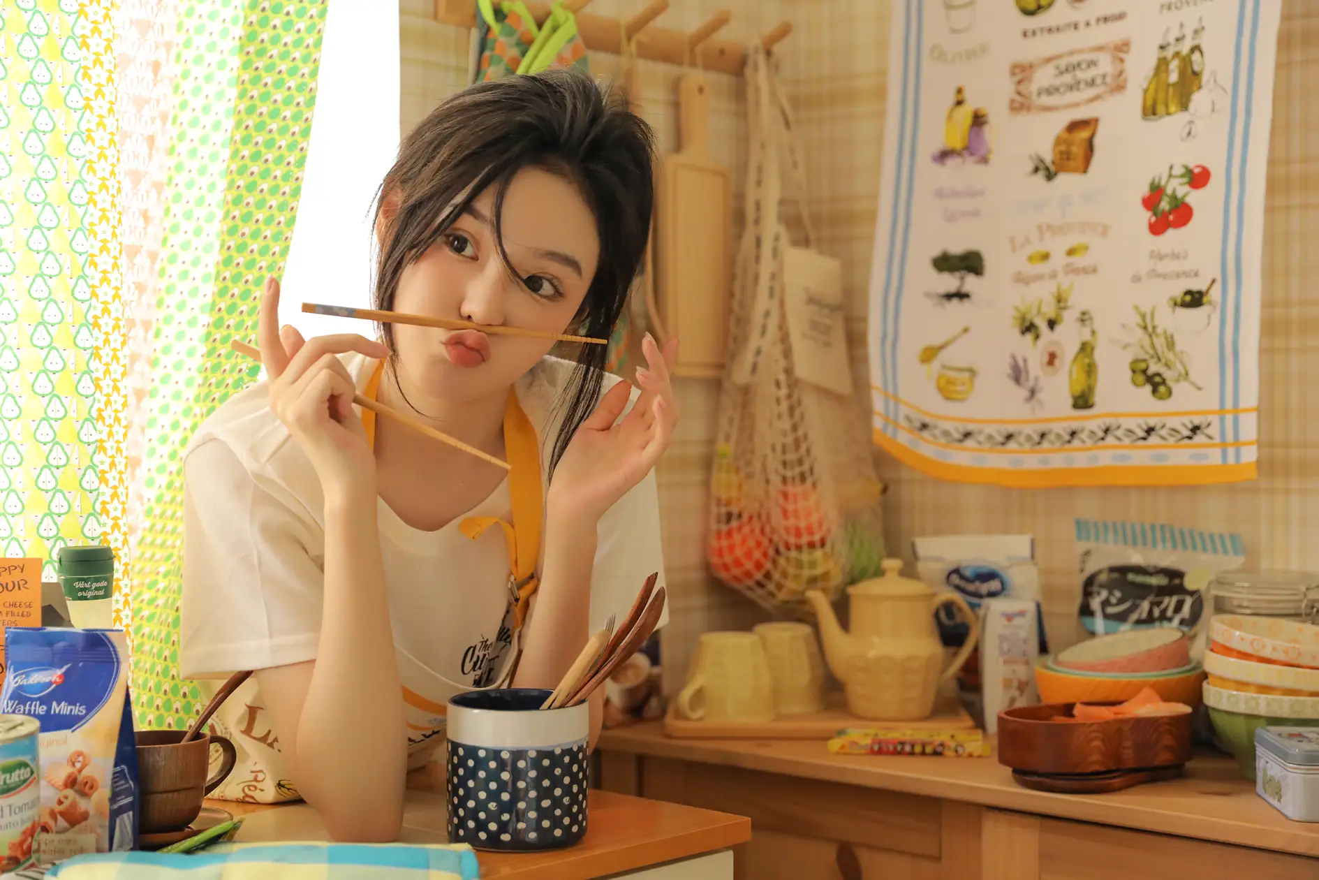 [艺图语] 2022.07.07 Vol.1403 – 橙味小厨娘 苡萱mua#[43P]-3