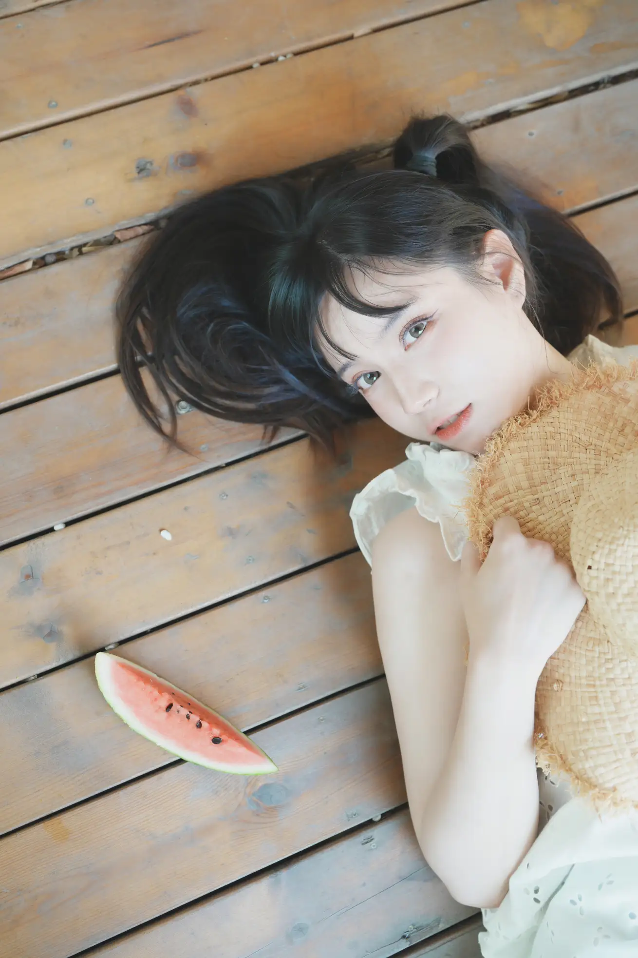 [艺图语] 2022.09.05 Vol.1877 – 夏日少女与西瓜 贰加六#[39P]-3