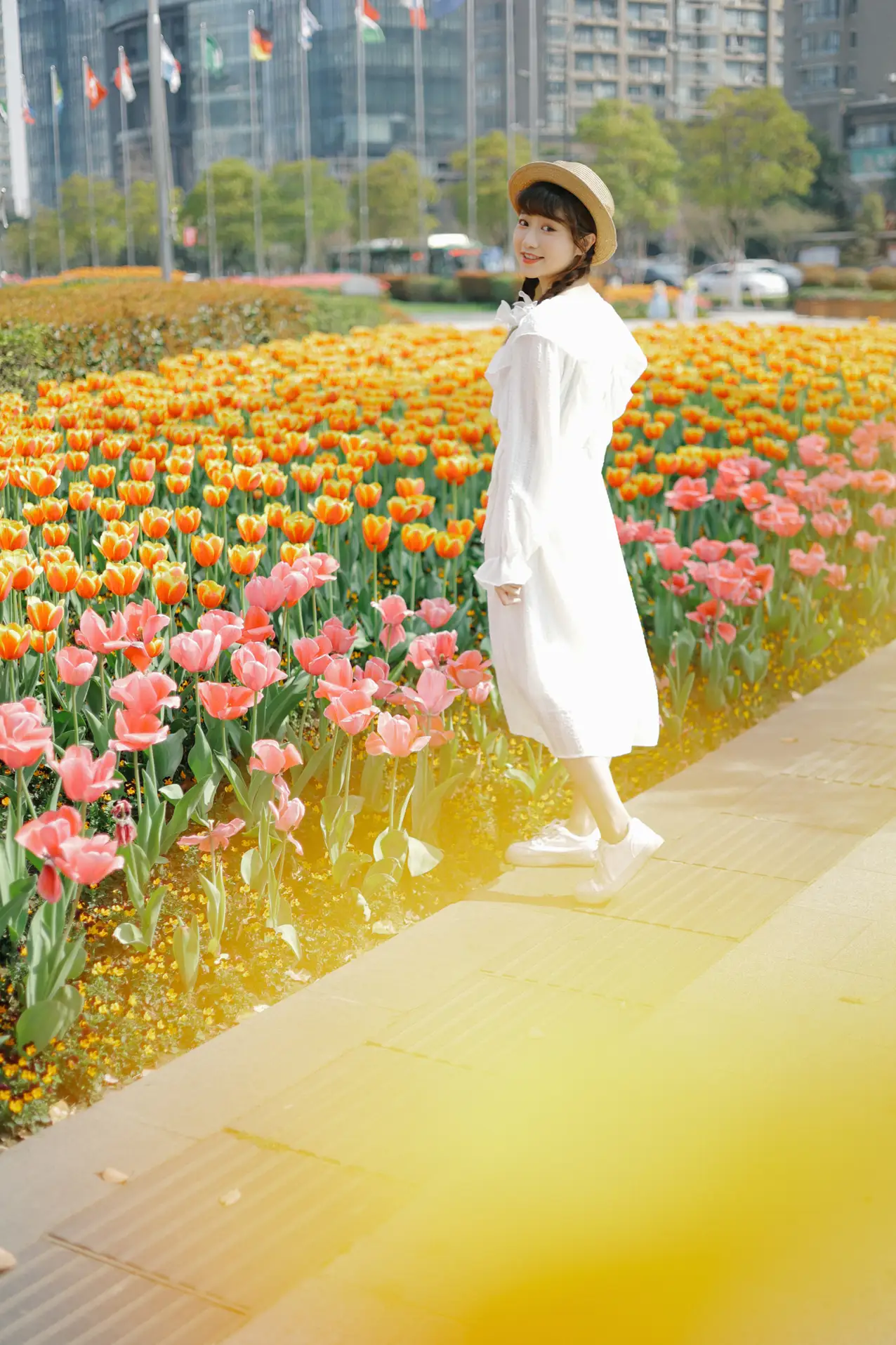 [艺图语] 2022.09.10 Vol.1920 – 郁金香花开 蓝胖子-#[28P]-3