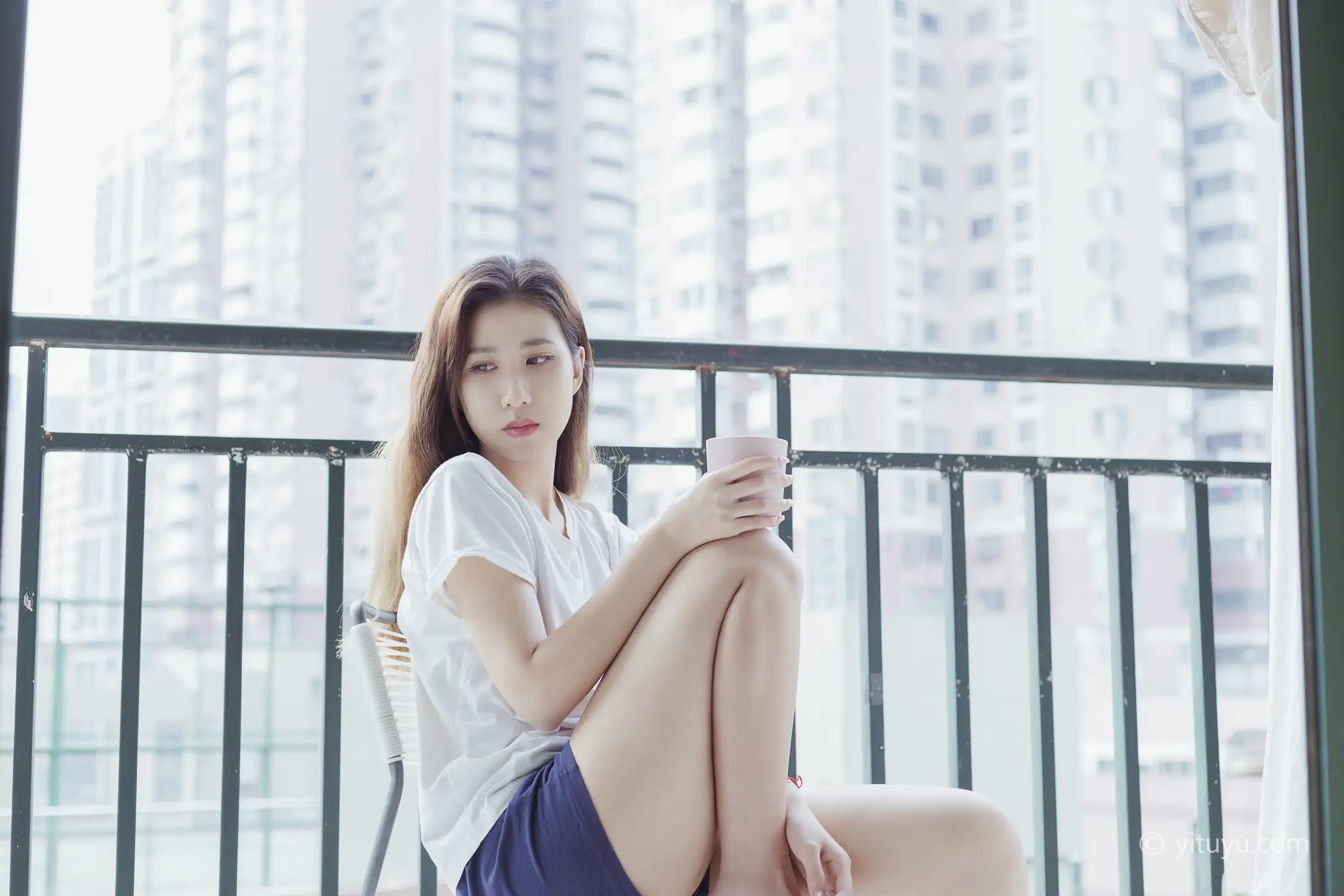 [艺图语] 2021.07.07 Vol.086 – 独自醒来 Jenny#[36P]-4