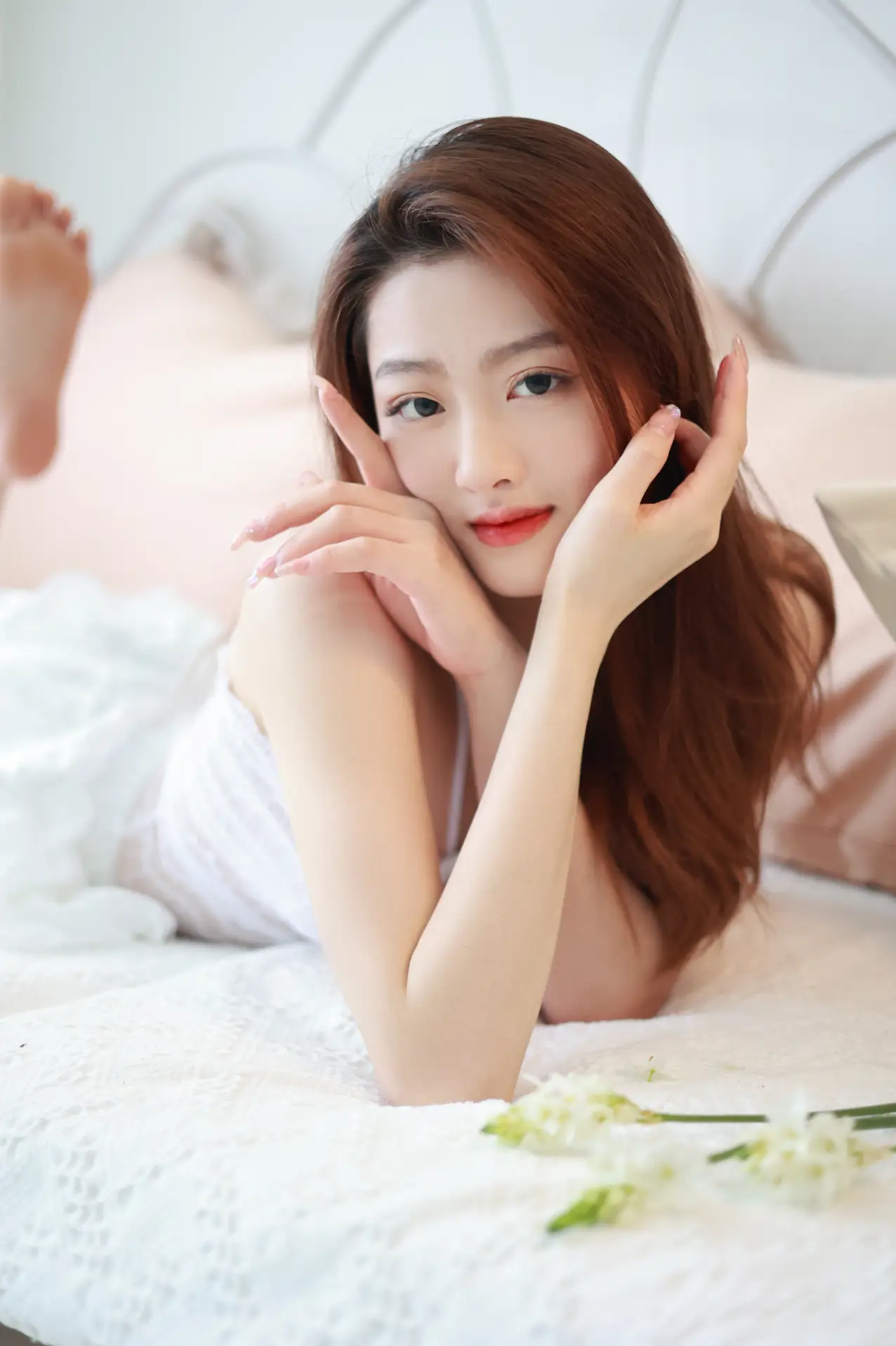 [艺图语] 2022.07.01 Vol.1347 – 瞬间的温柔 持枪萝莉#[27P]-9
