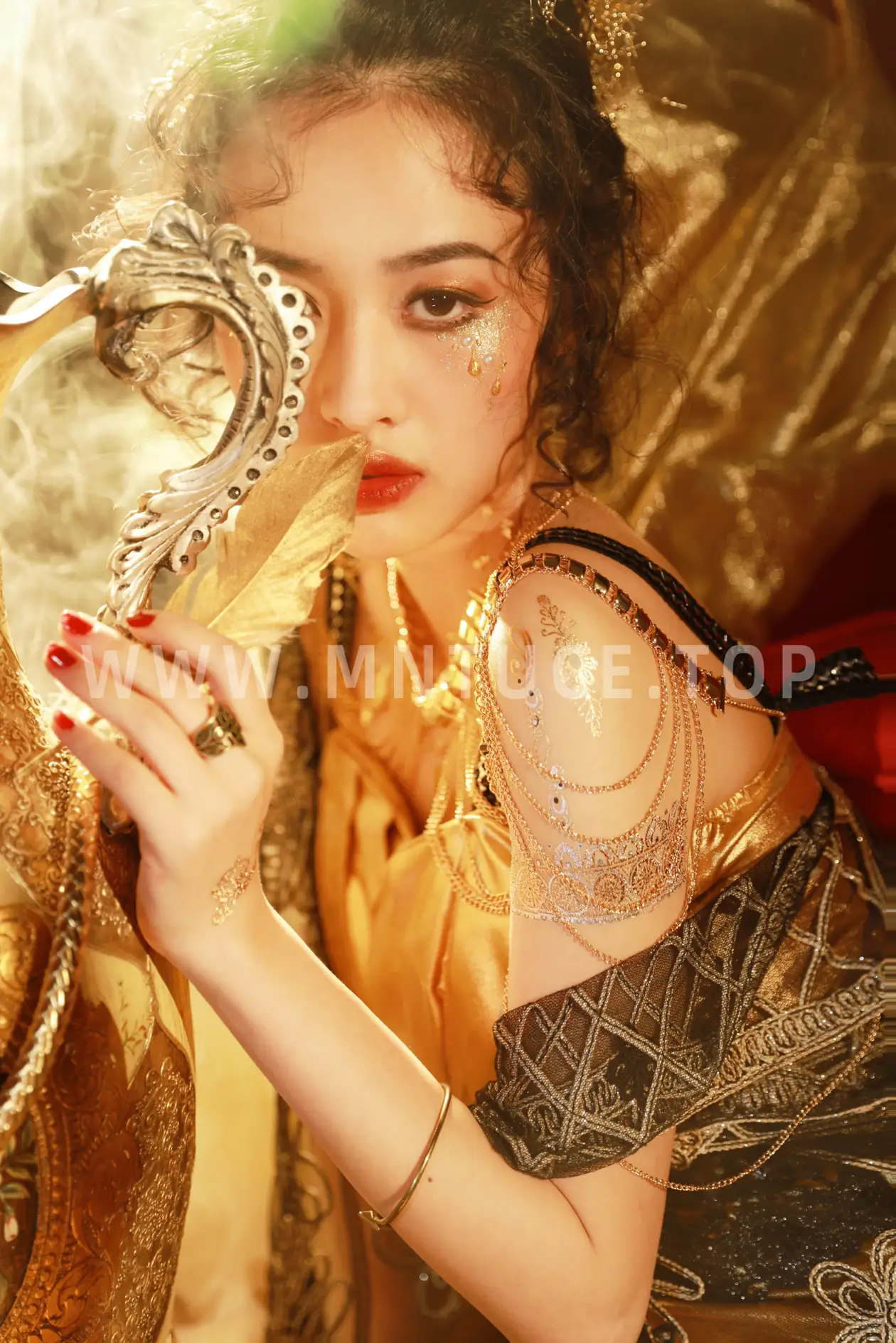 [艺图语] 2022.09.15 Vol.1960 – 纸醉金迷 相泽希子#[41P]-8