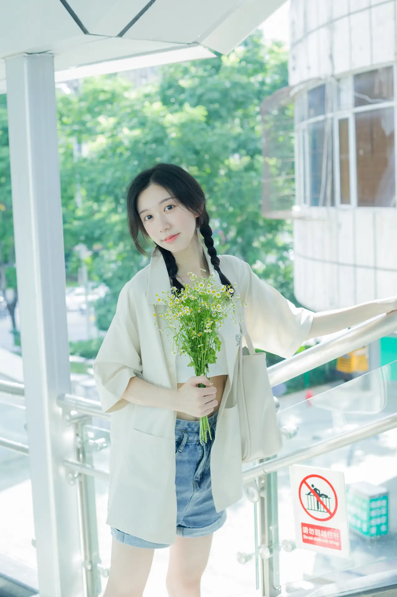 [艺图语] 2022.08.22 Vol.1761 – 地铁奇遇记 饲猫少女 饲猫少女-#[39P]-7