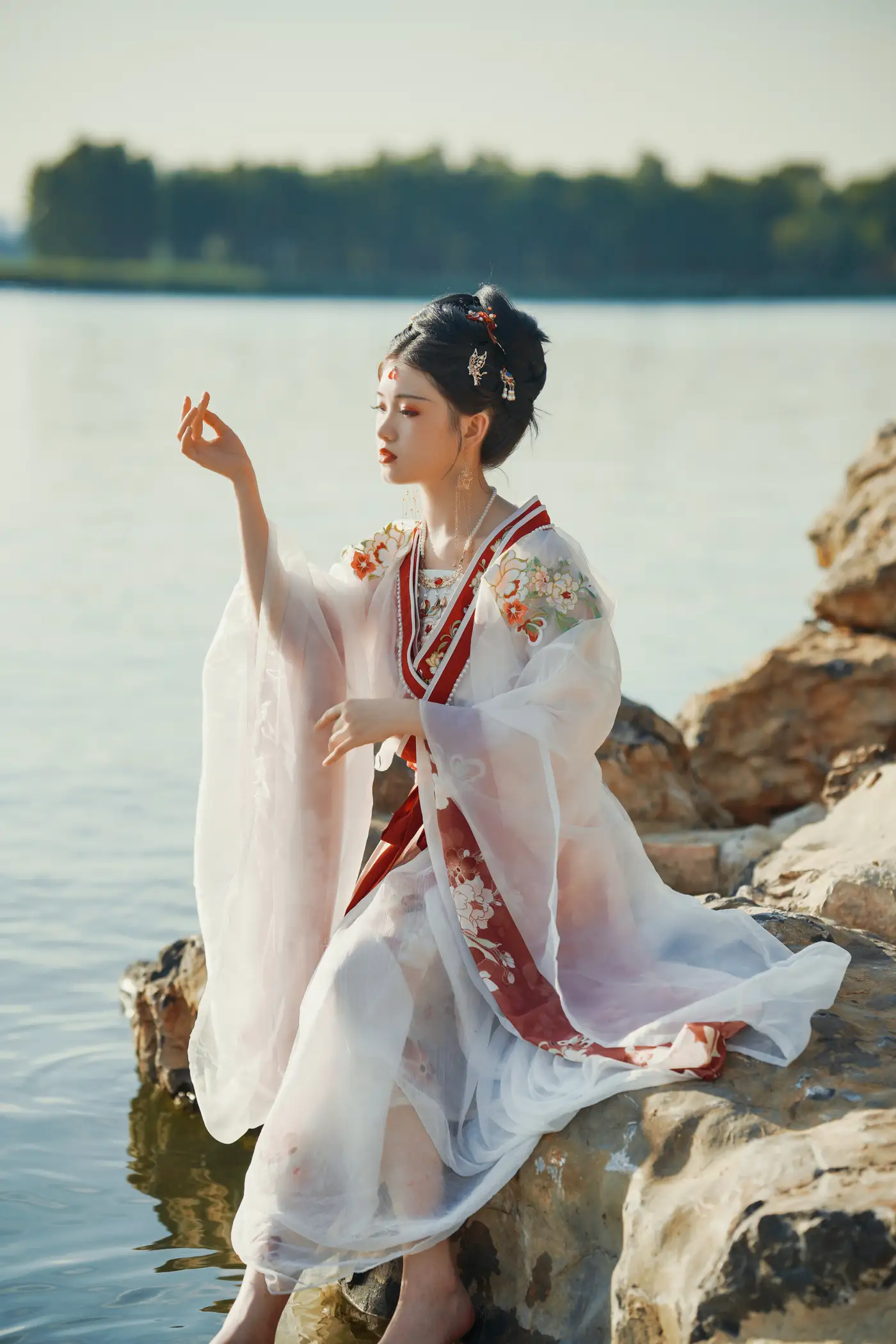 [艺图语] 2022.08.14 Vol.1706 – 总有人间一两风 悦璃#[24P]-7