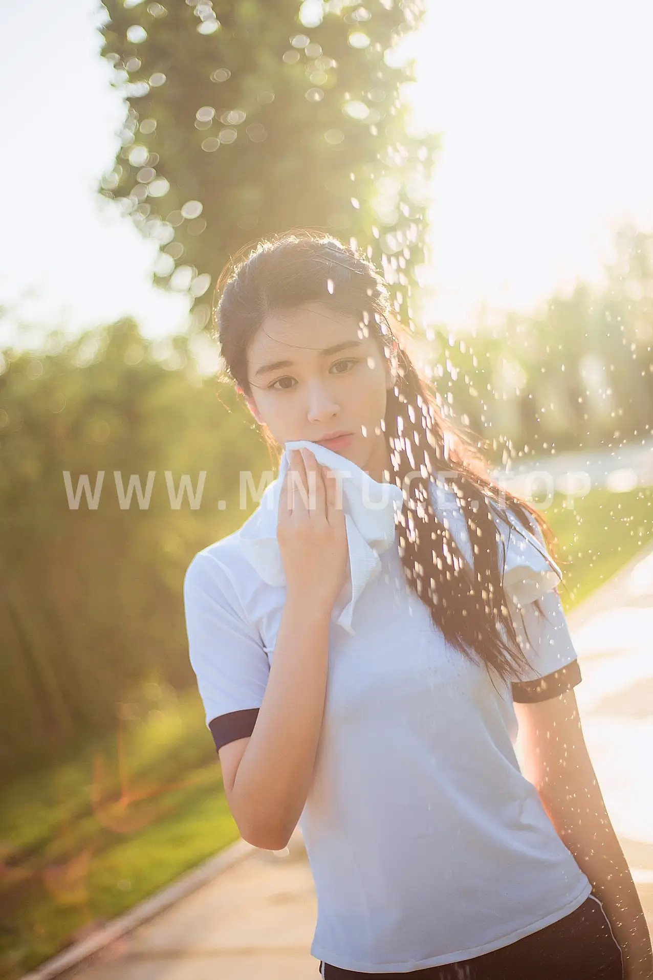 [艺图语] 2022.06.13 Vol.1164 – 操场元气少女 尚雨茜Momooly#[21P]-4