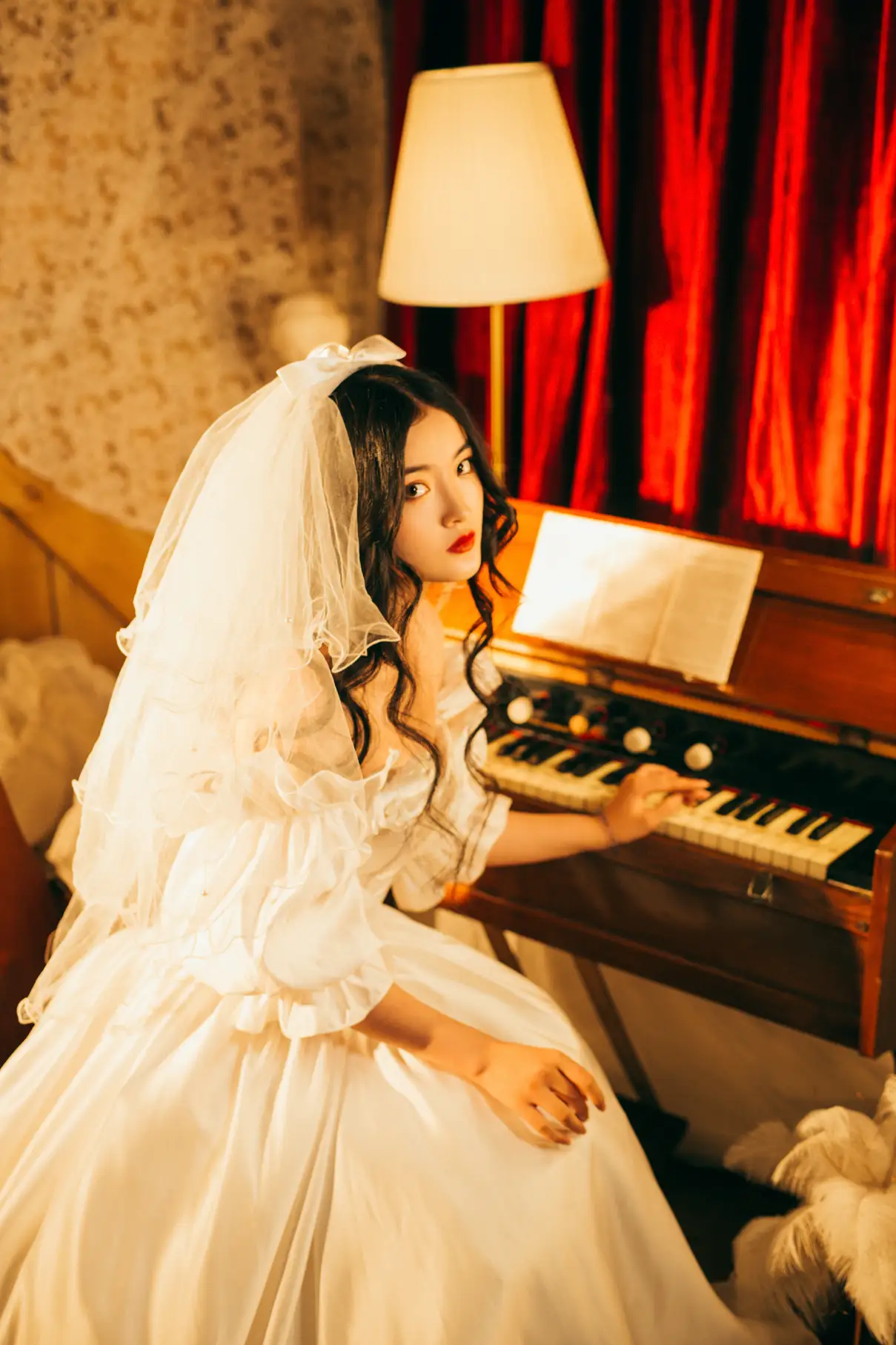 [艺图语] 2022.07.26 Vol.1546 – 一个人的婚纱 玲兰#[22P]-2