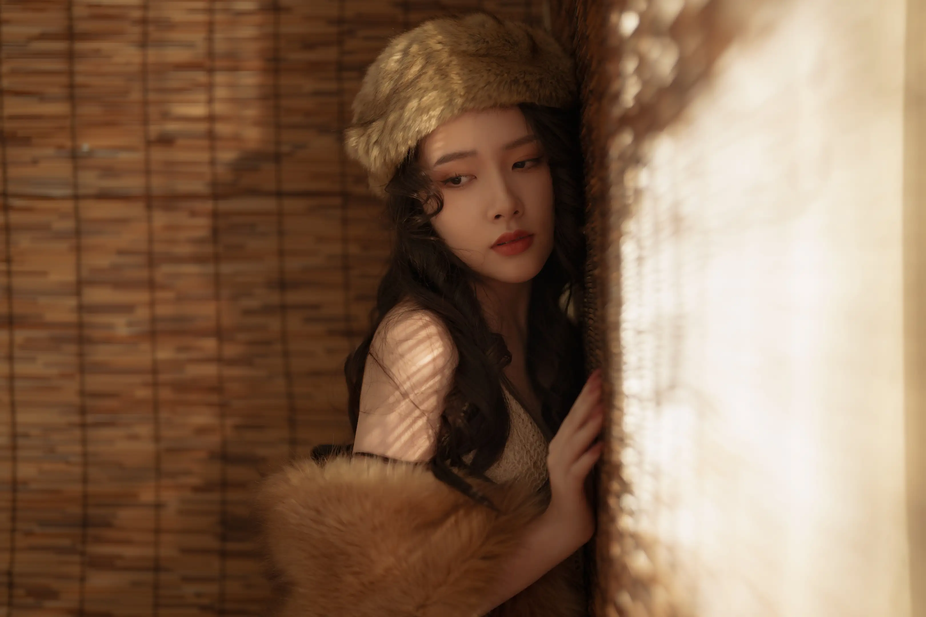 [艺图语] 2022.01.30 Vol.727 – 柴火屋里的暧昧时光 姚妹#[43P]-6