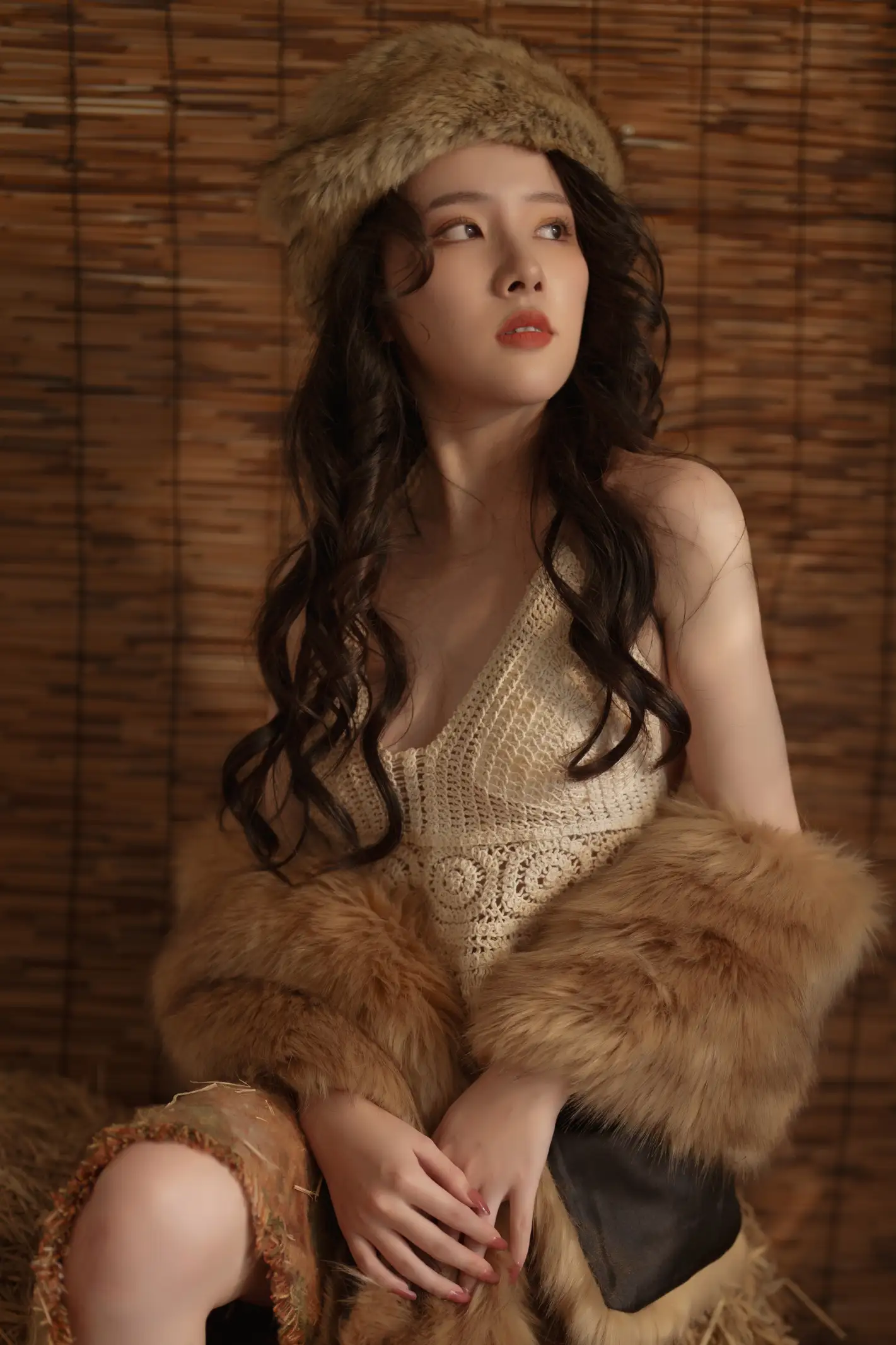 [艺图语] 2022.01.30 Vol.727 – 柴火屋里的暧昧时光 姚妹#[43P]-1