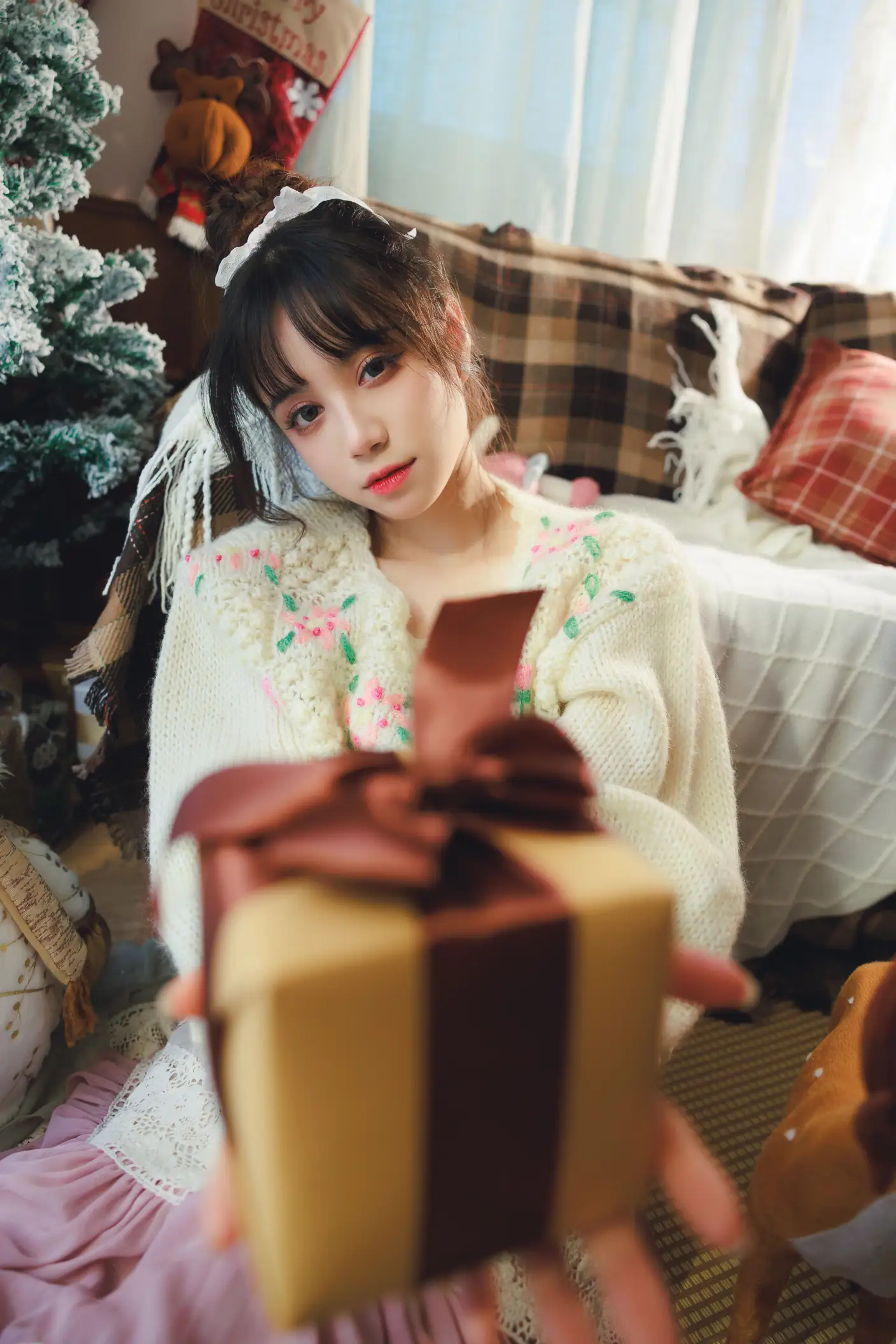 [艺图语] 2022.06.17 Vol.1207 – 少女圣诞季 贰加六#[36P]-5