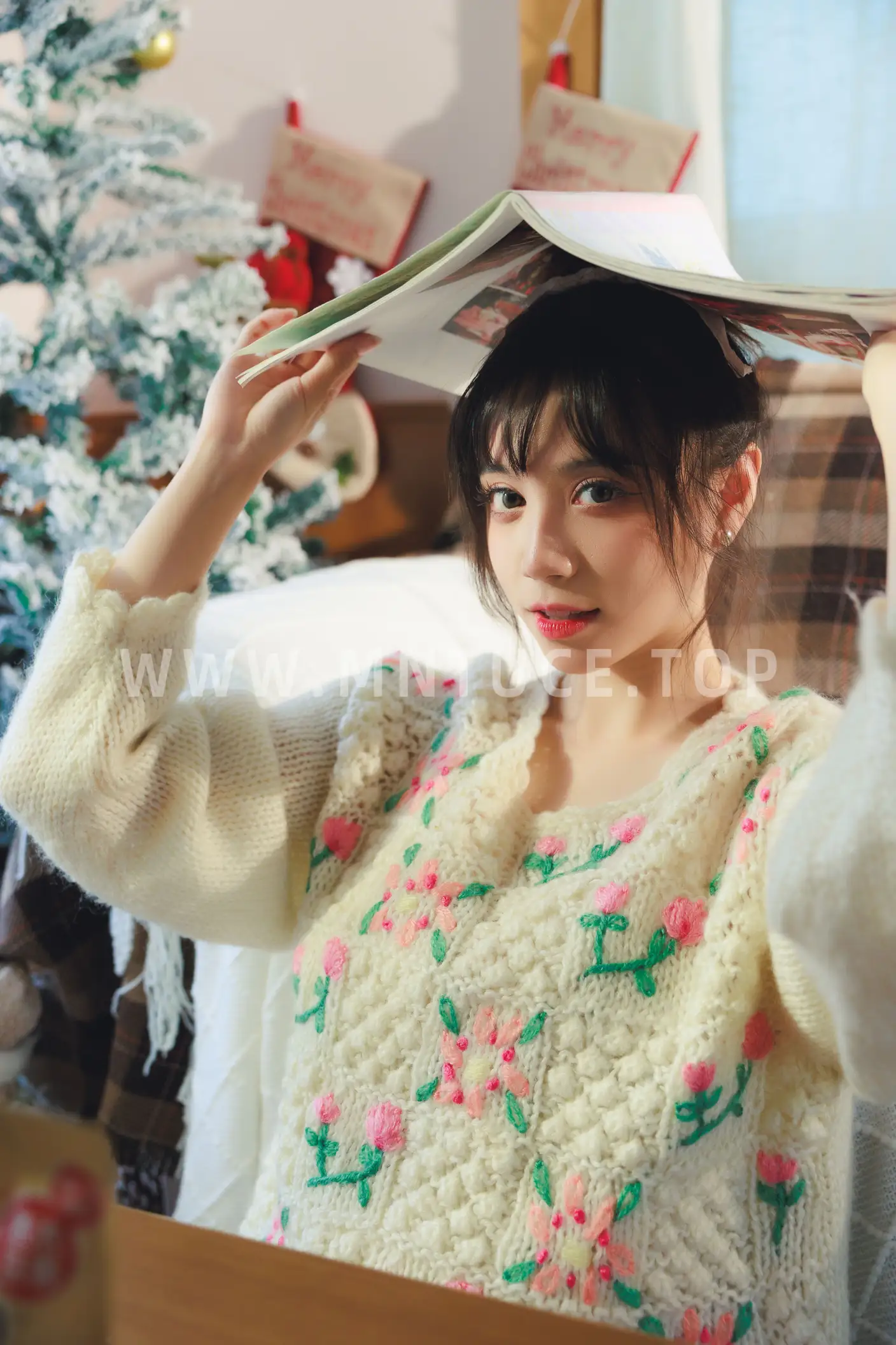 [艺图语] 2022.06.17 Vol.1207 – 少女圣诞季 贰加六#[36P]-9