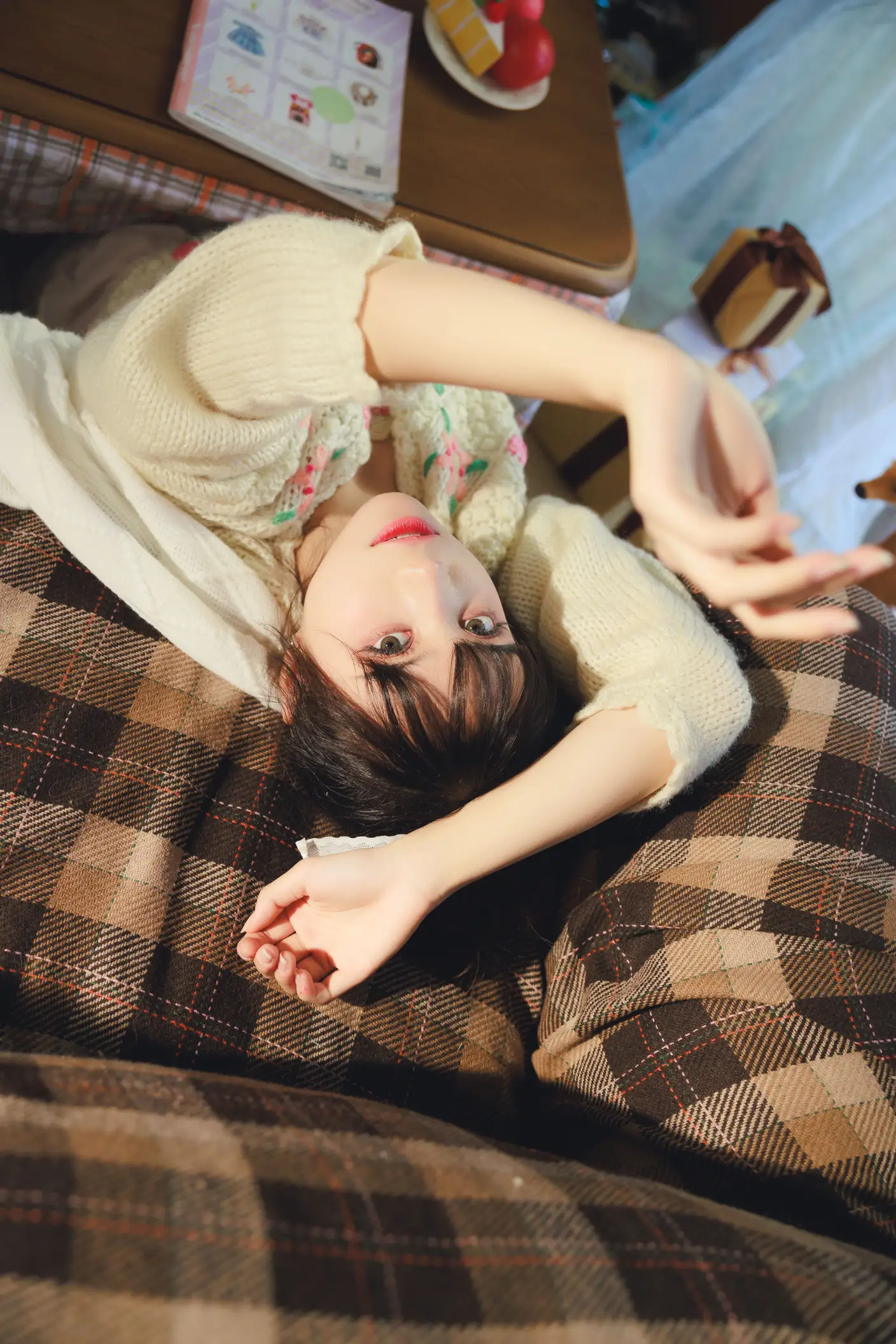[艺图语] 2022.06.17 Vol.1207 – 少女圣诞季 贰加六#[36P]-10