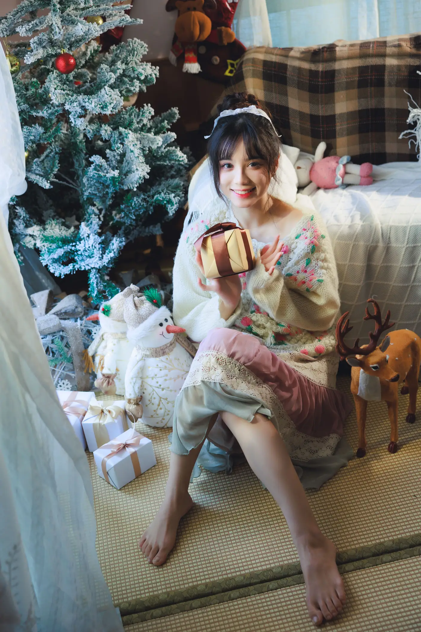 [艺图语] 2022.06.17 Vol.1207 – 少女圣诞季 贰加六#[36P]-7