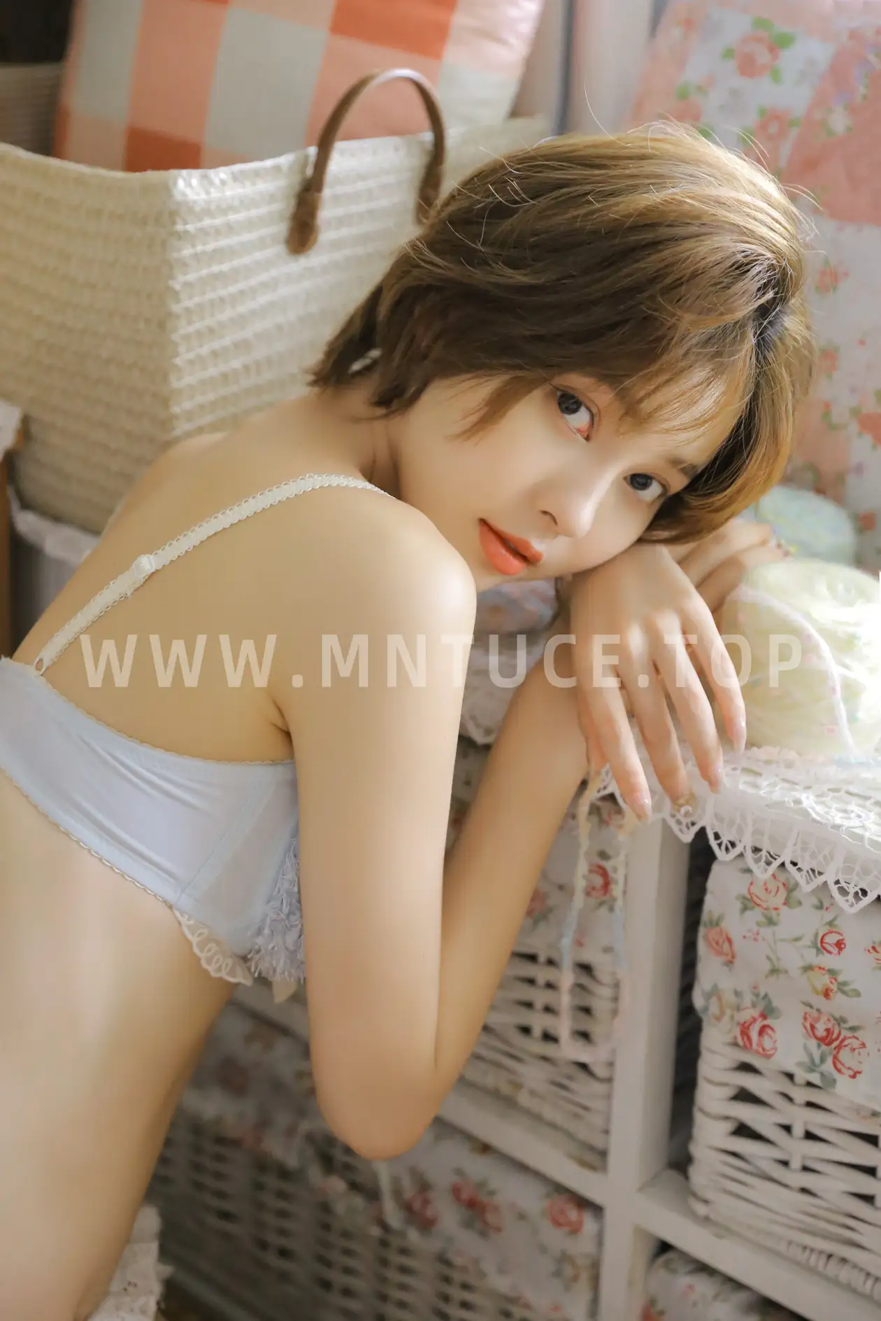 [艺图语] 2022.07.09 Vol.1428 – 温柔交付 子羲_sissi#[23P]-9