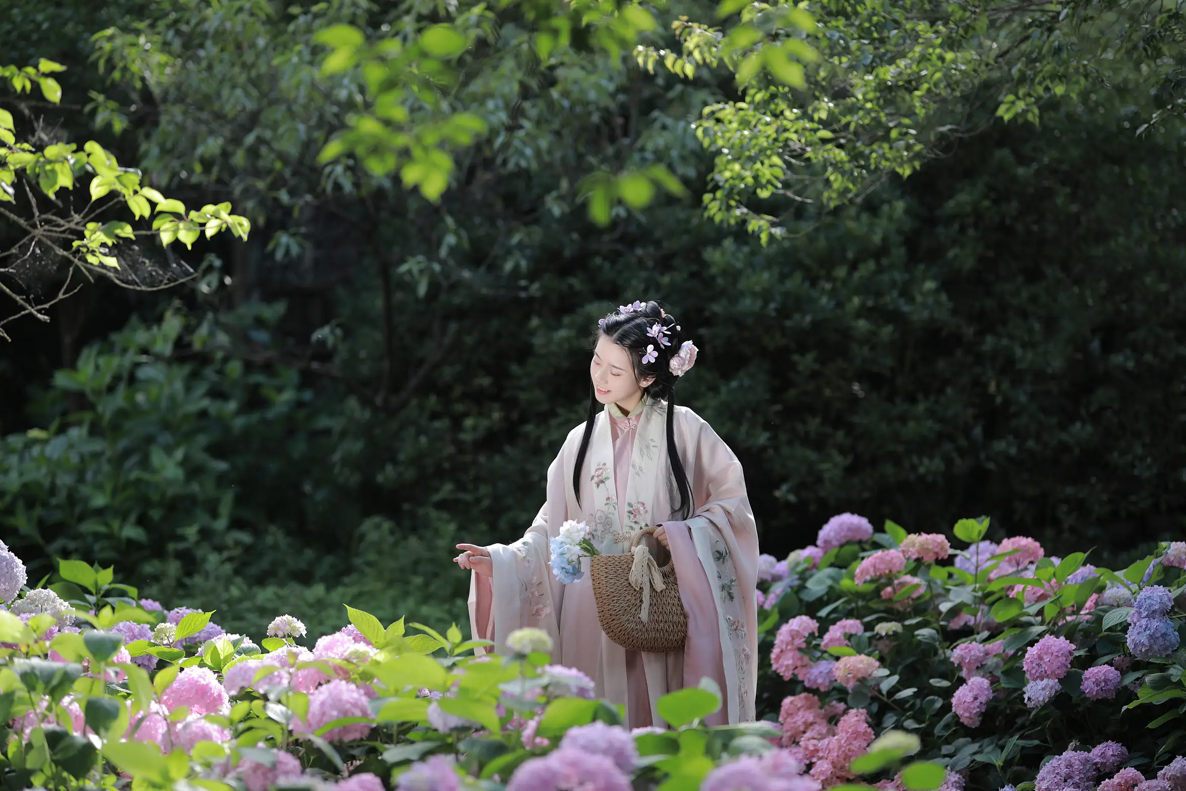 [艺图语] 2022.07.20 Vol.1535 – 一念花开，香如故 Dear-郑同学#[38P]-9
