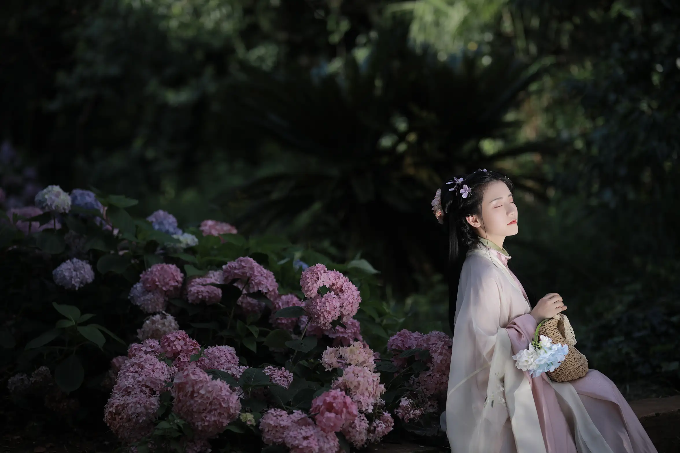 [艺图语] 2022.07.20 Vol.1535 – 一念花开，香如故 Dear-郑同学#[38P]-5