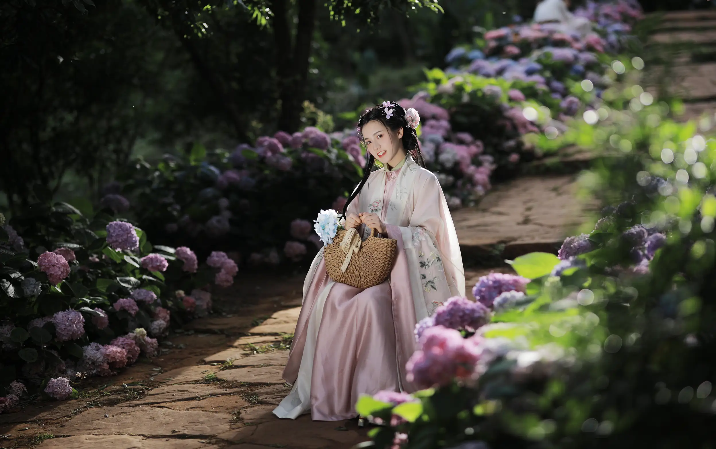 [艺图语] 2022.07.20 Vol.1535 – 一念花开，香如故 Dear-郑同学#[38P]-3